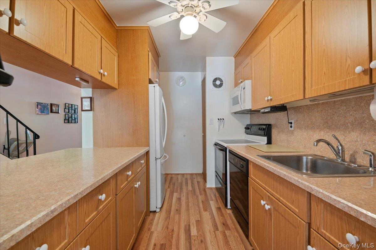 #7 photo, 2355 Pershing Boulevard, Baldwin , NY 11510