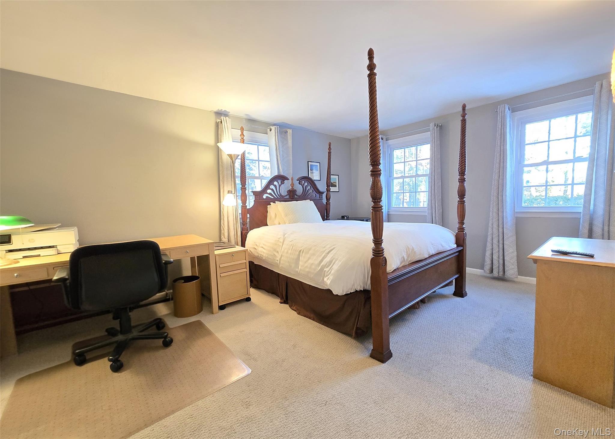 #15 photo, 1435 Broadway Avenue, Holbrook , NY 11741