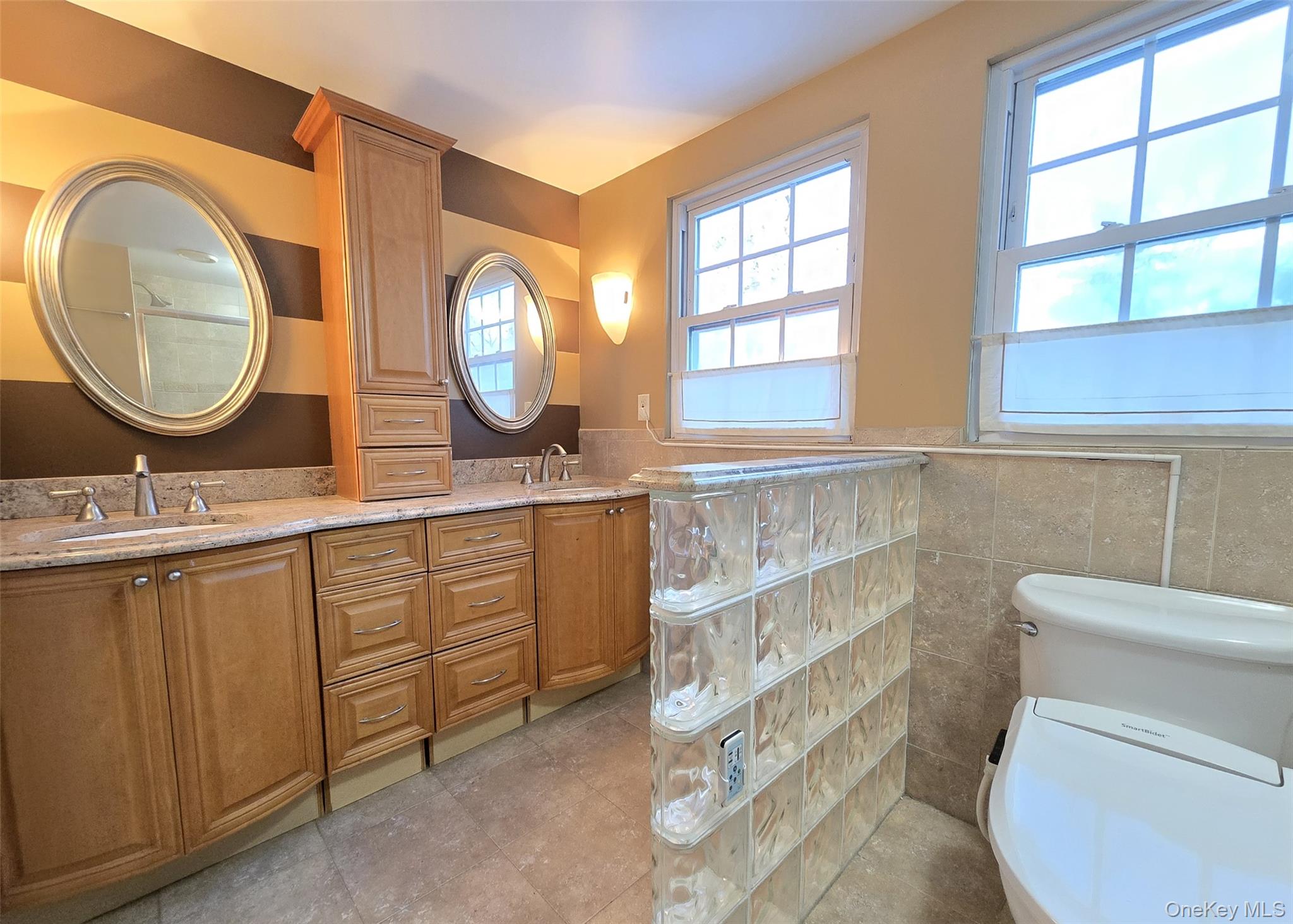 #19 photo, 1435 Broadway Avenue, Holbrook , NY 11741