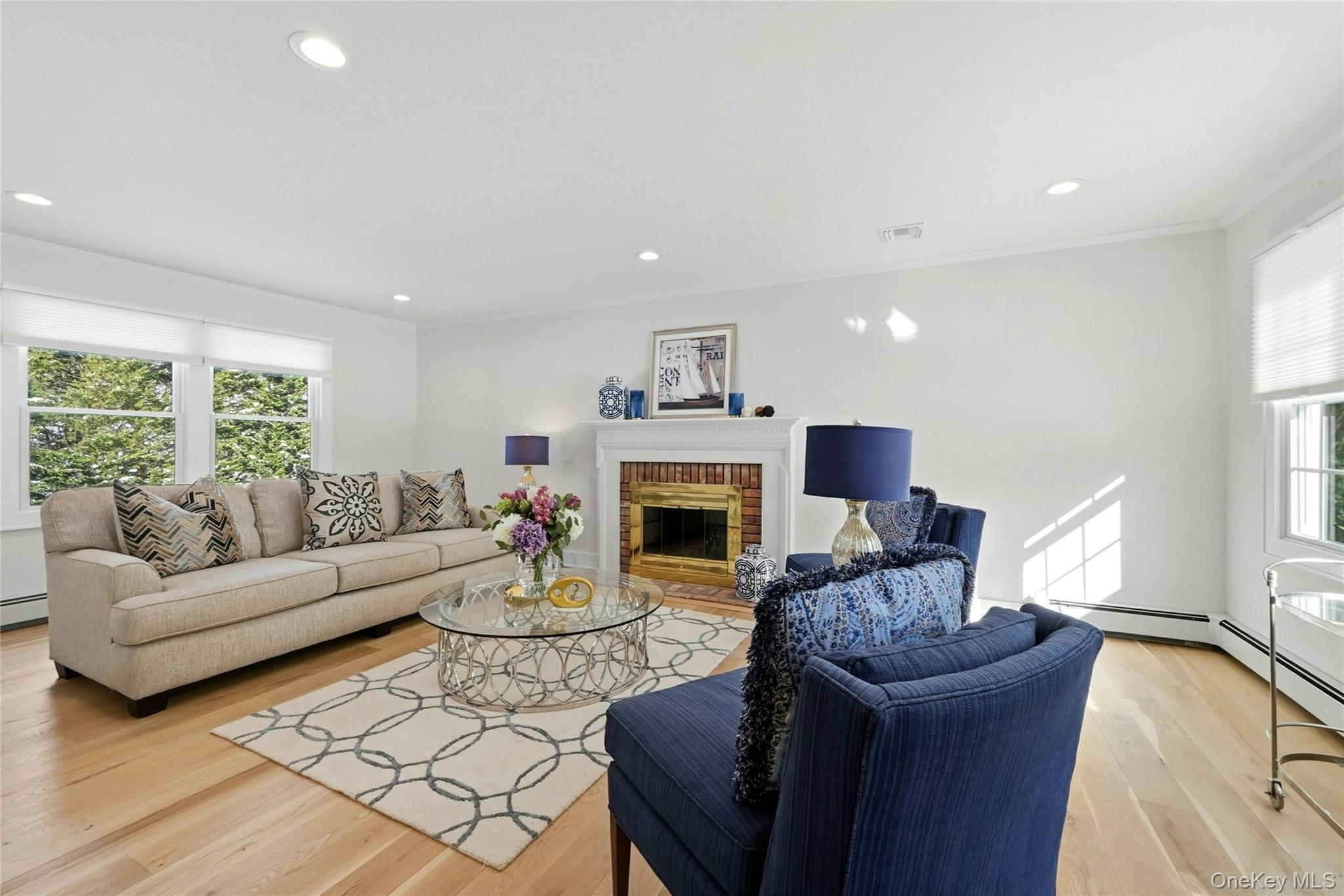 #8 photo, 41 Edcris Lane, Huntington , NY 11743