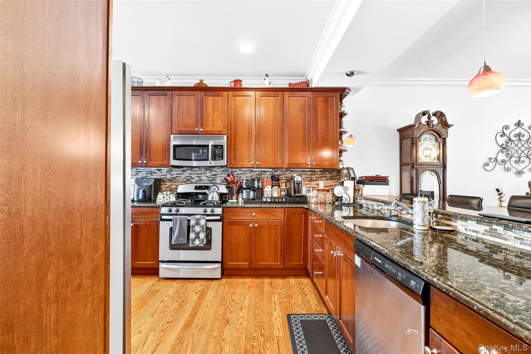 #5 photo, 102 Villa Court, Carmel , NY 10512