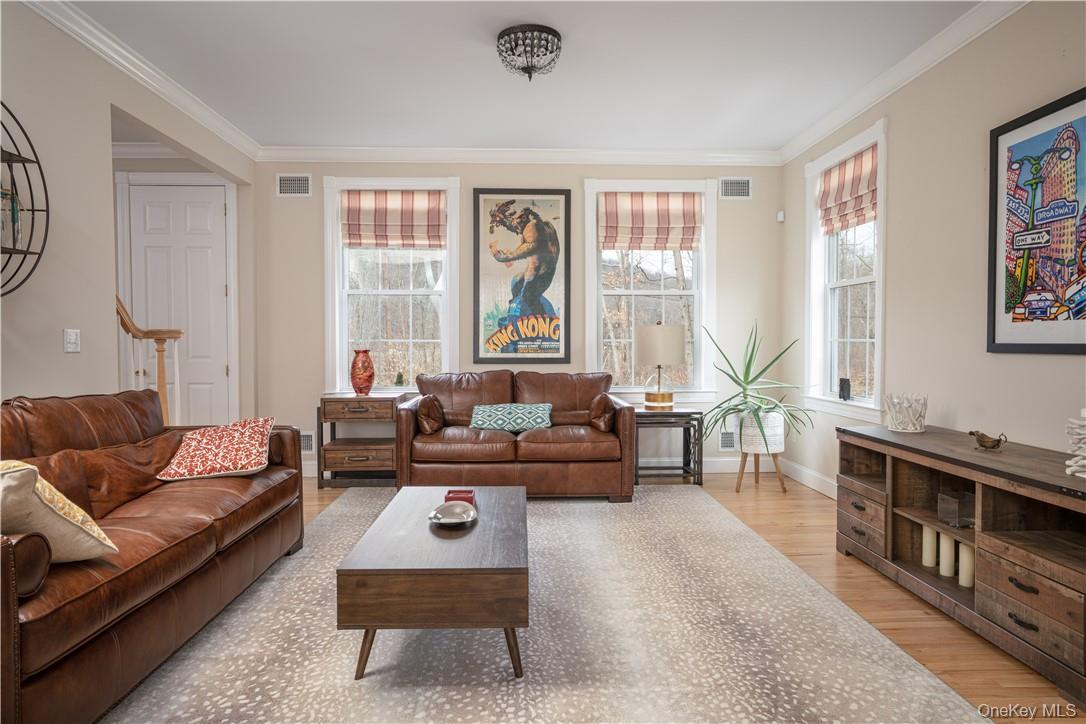 #4 photo, 56 Benjamin Meadow Road, Tuxedo Park , NY 10987