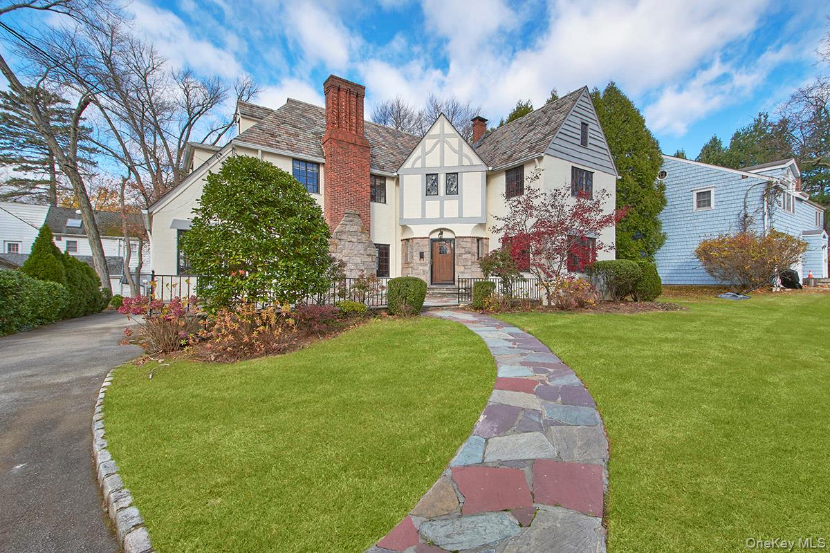 #1 photo, 216 Hartsdale Avenue, White Plains , NY 10606