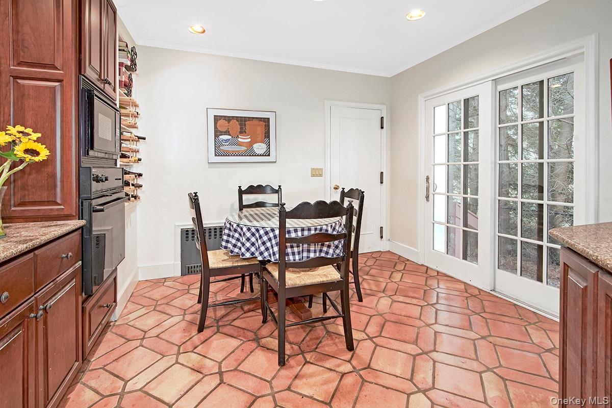 #15 photo, 216 Hartsdale Avenue, White Plains , NY 10606