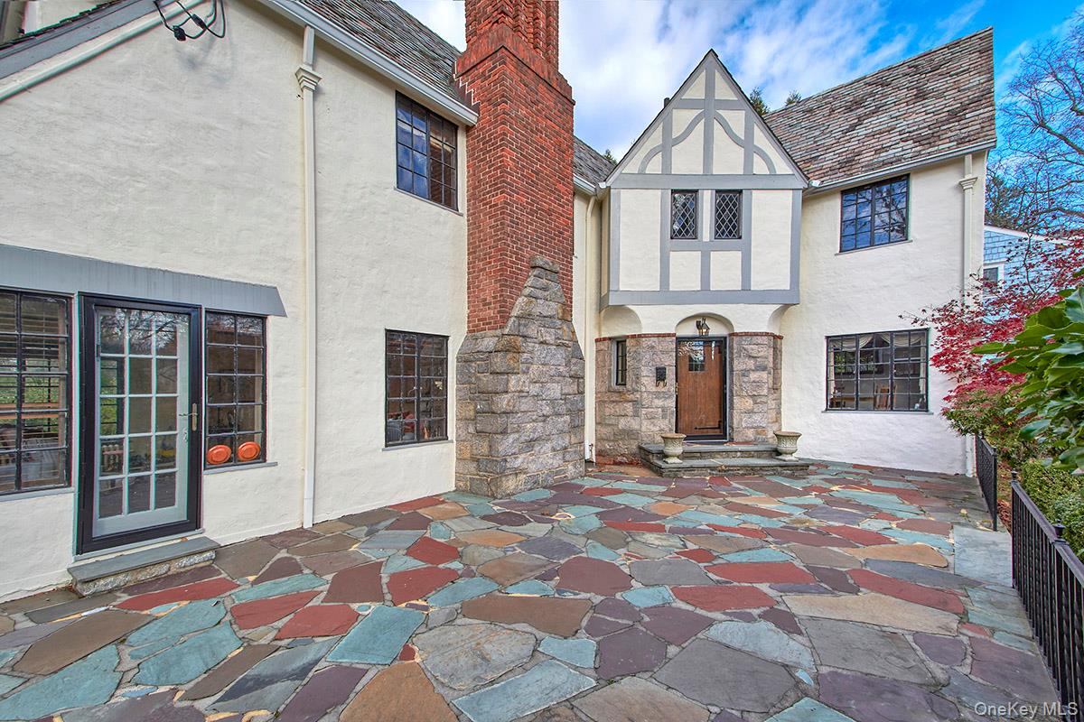 #2 photo, 216 Hartsdale Avenue, White Plains , NY 10606