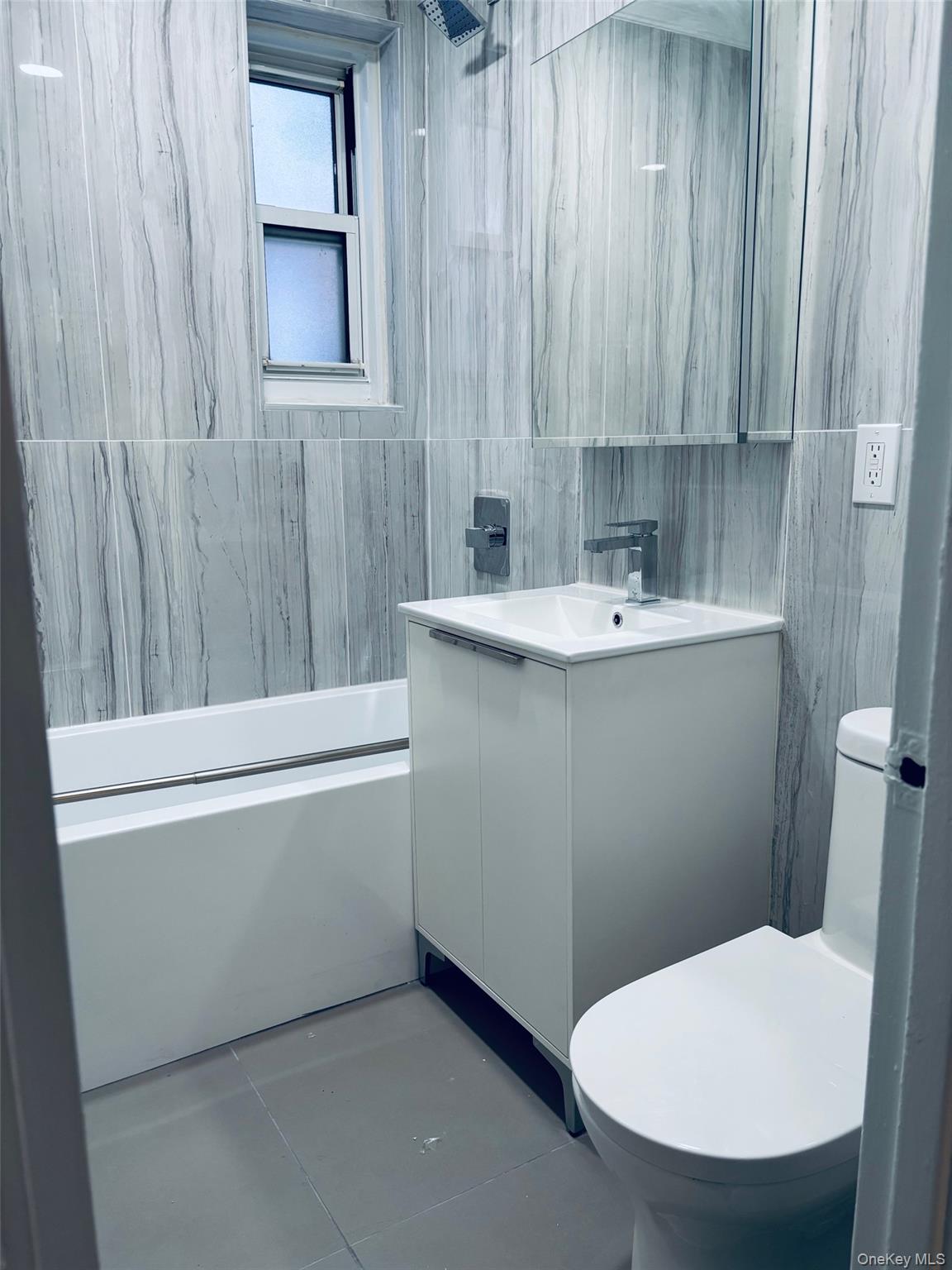 #7 photo, 1300 Midland Avenue, Yonkers , NY 10704