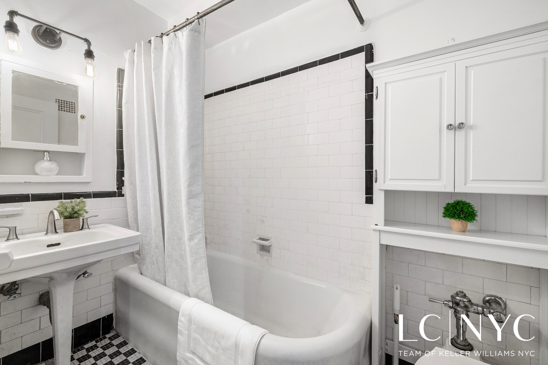 #9 photo, 310 Riverside Drive, Upper West Side , NY 10025