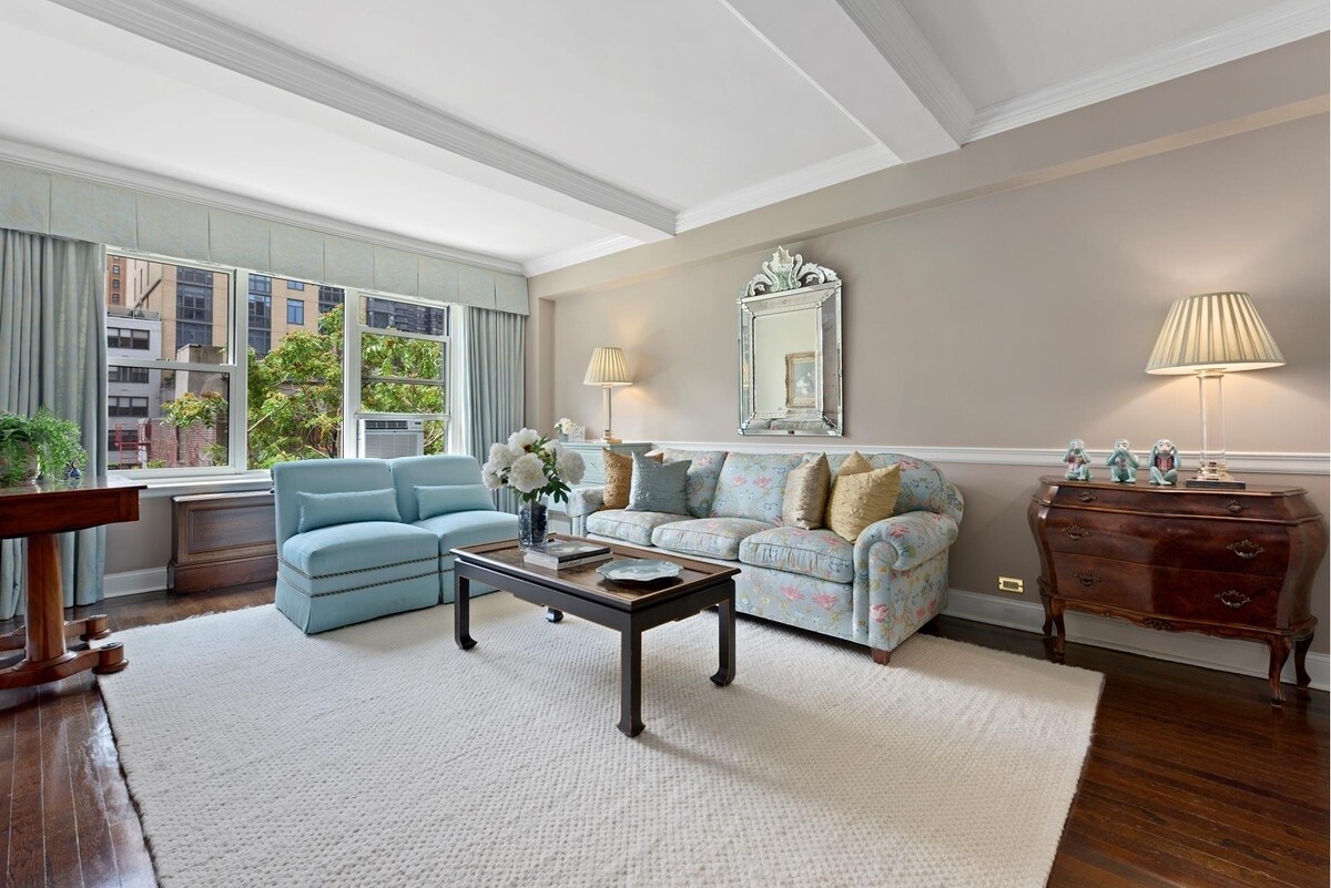 #4 photo, 400 E 52ND Street, Beekman , NY 10022