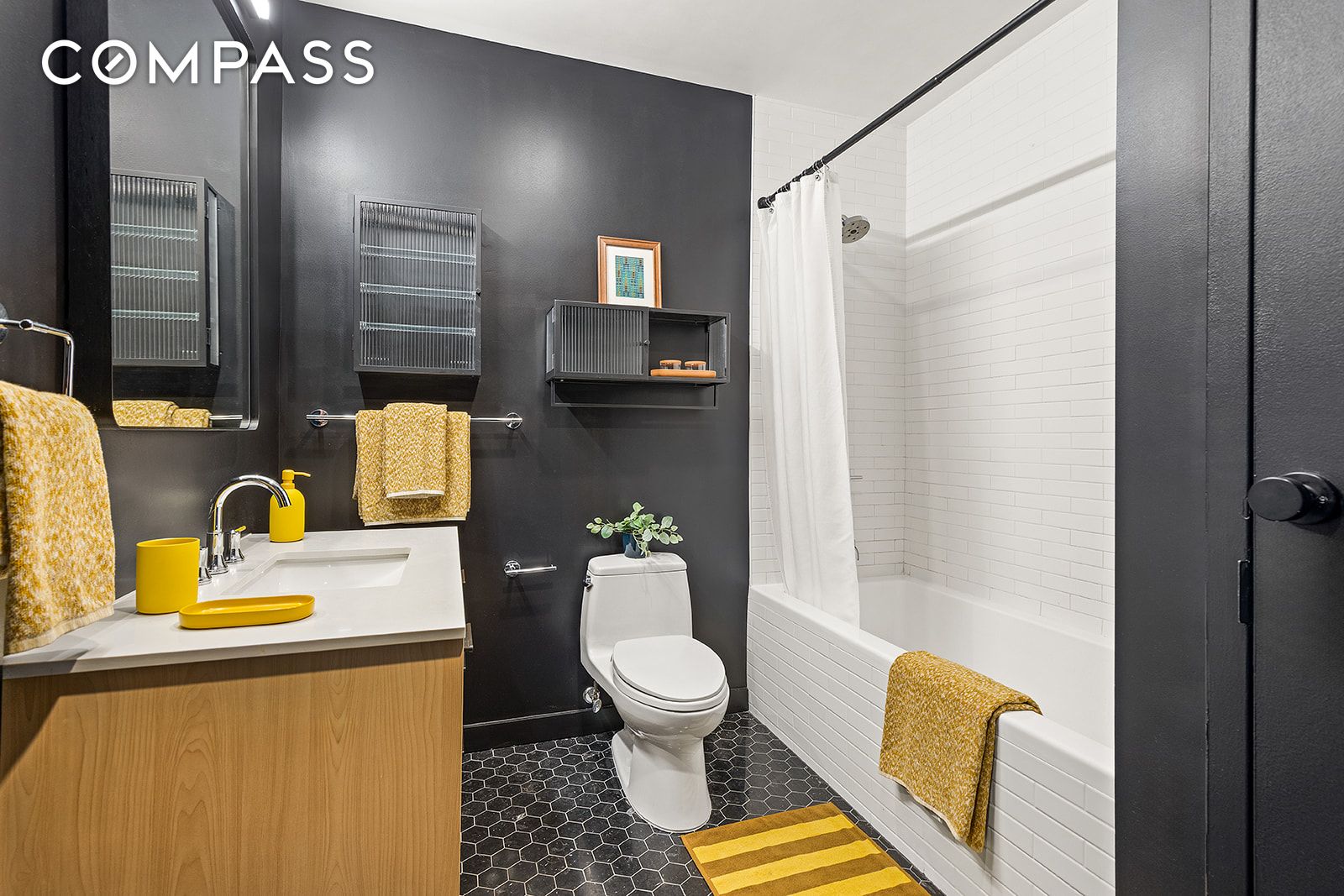 #7 photo, 91 Grand Avenue, Clinton Hill , NY 11205