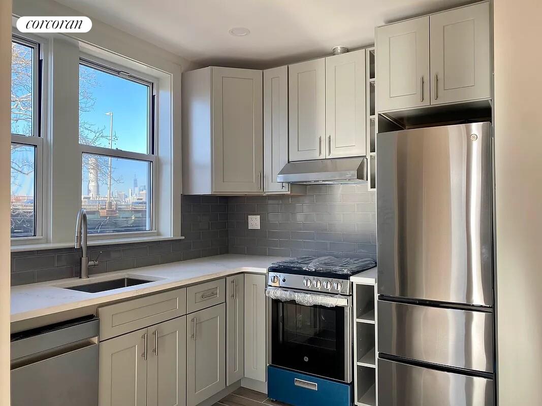 #2 photo, 155 25TH Street, Greenwood Heights , NY 11232