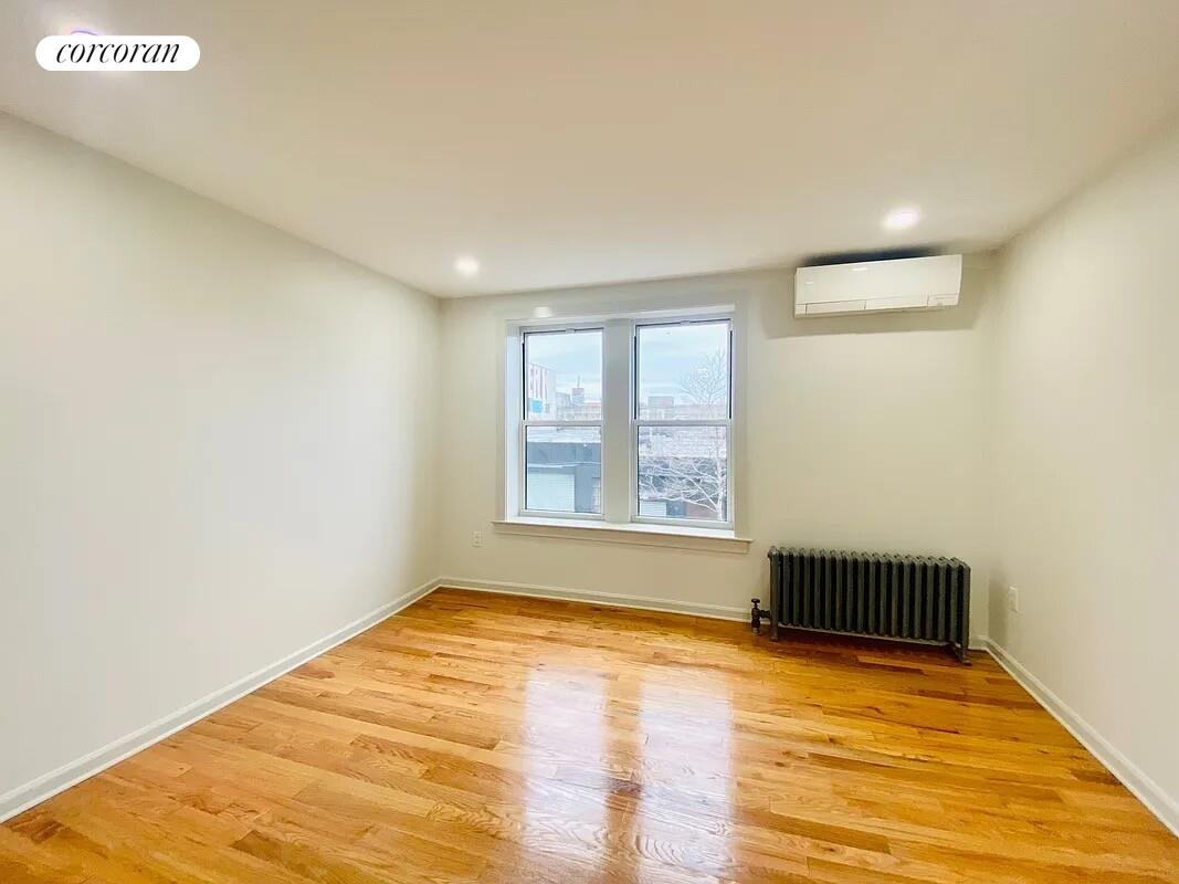 #5 photo, 155 25TH Street, Greenwood Heights , NY 11232