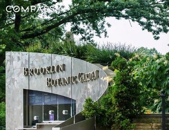 #11 photo, 135 Eastern Parkway, Prospect Heights , NY 11238