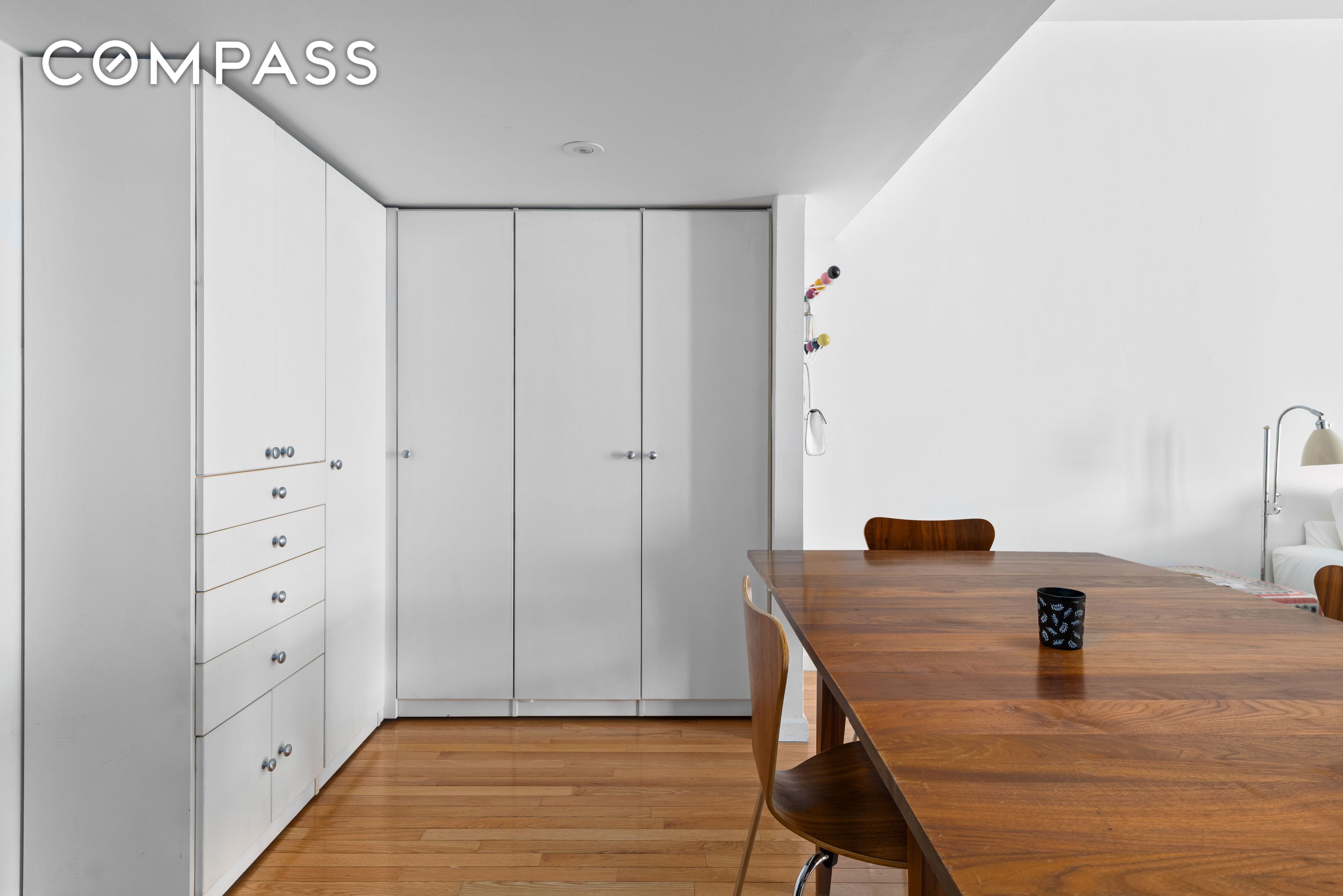 #7 photo, 184 Thompson Street, Greenwich Village , NY 10012