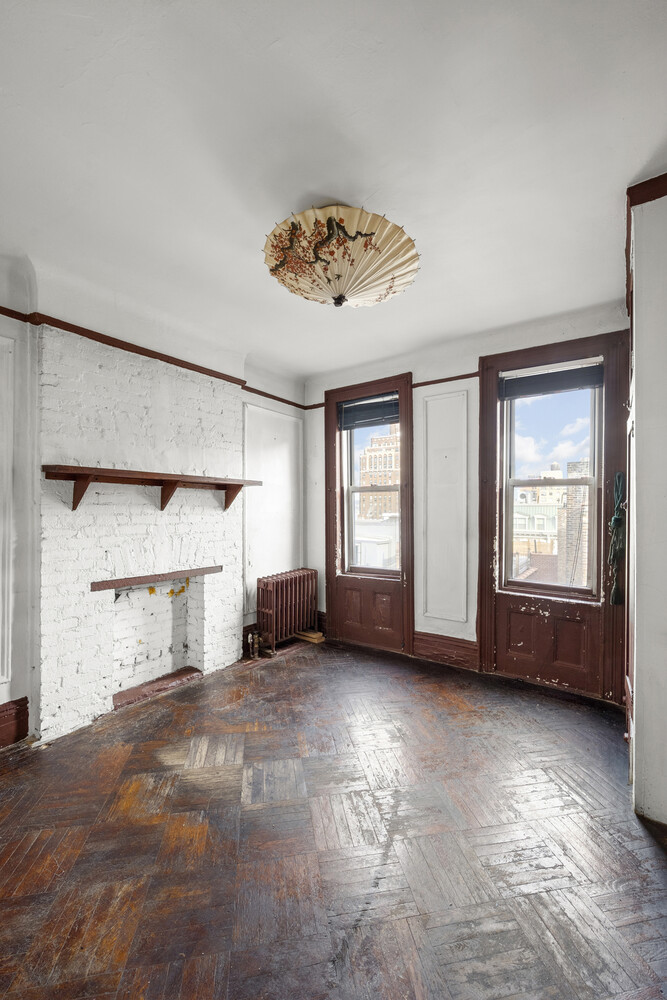 #8 photo, 317 W 93RD Street, Upper West Side , NY 10025