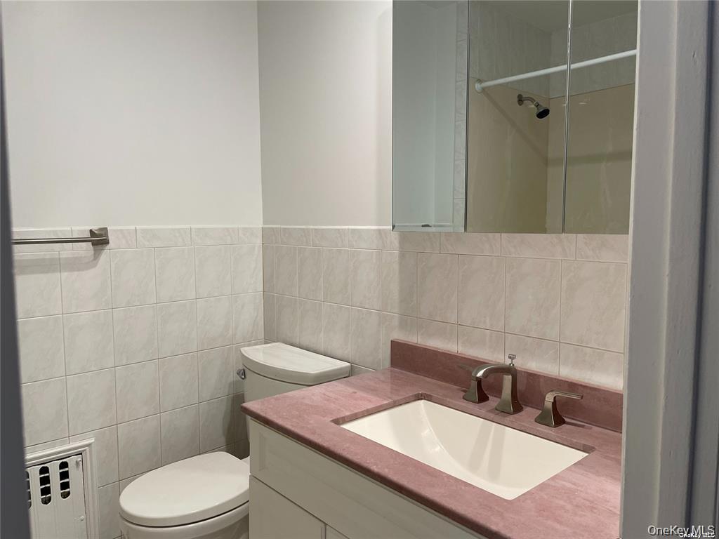 #6 photo, 4321 212th Street, Bayside , NY 11361