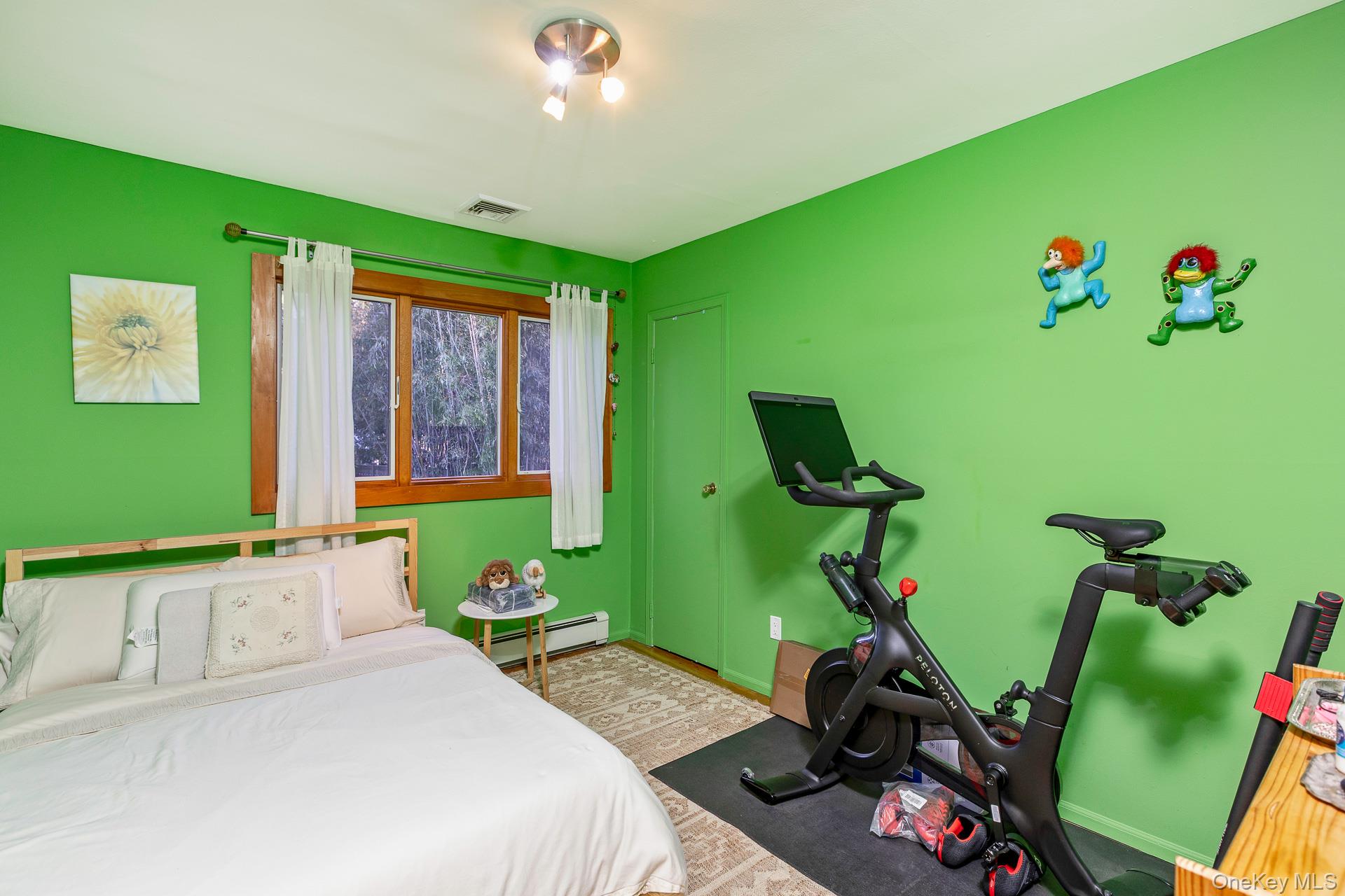 #12 photo, 1 Cumberland Path, Setauket , NY 11733