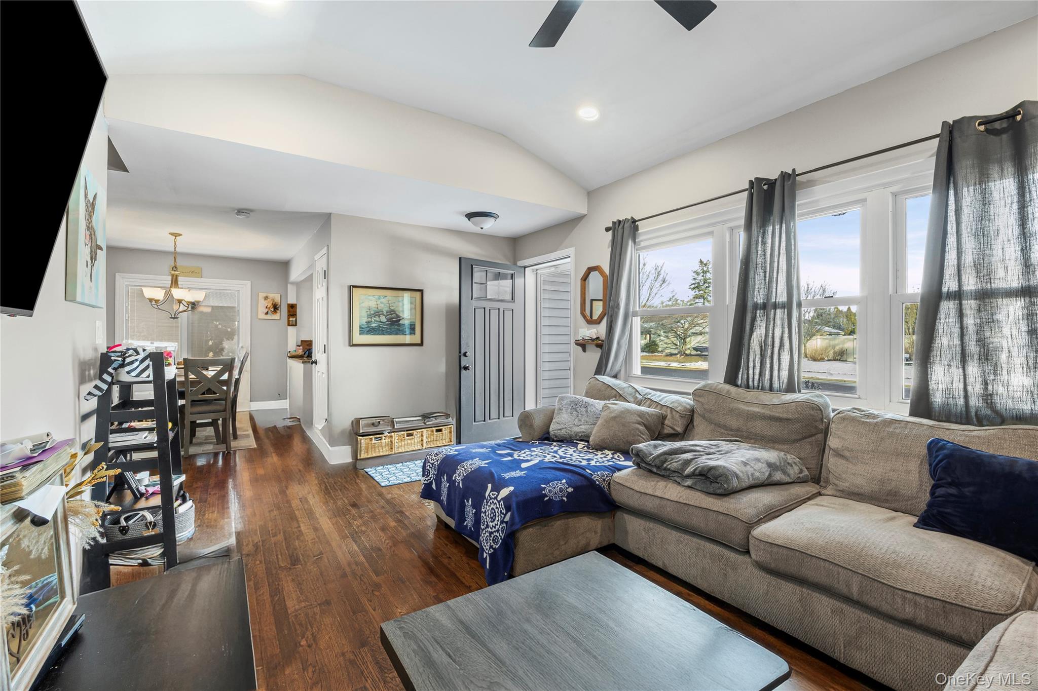 #6 photo, 36 Hart Street, Farmingdale , NY 11735