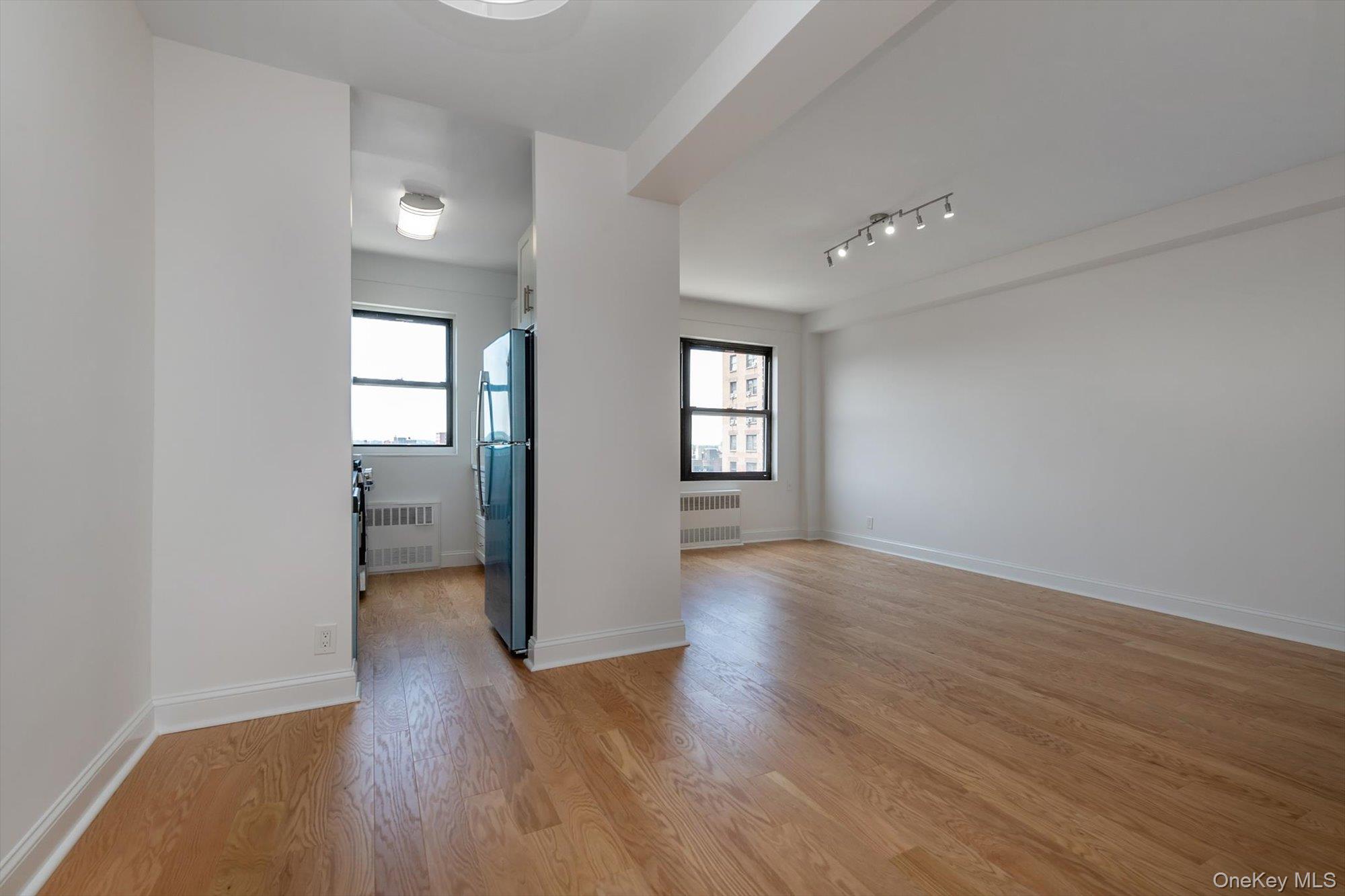 #6 photo, 99-52 66 Road, Rego Park , NY 11374