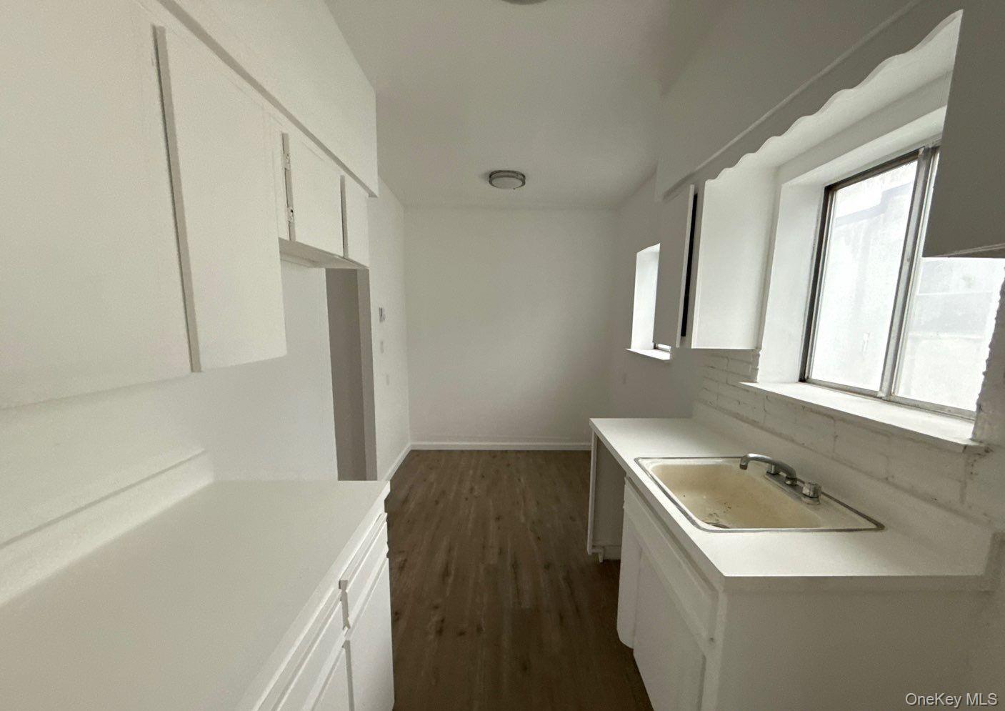 #4 photo, 2327 Mott Avenue, Far Rockaway , NY 11691