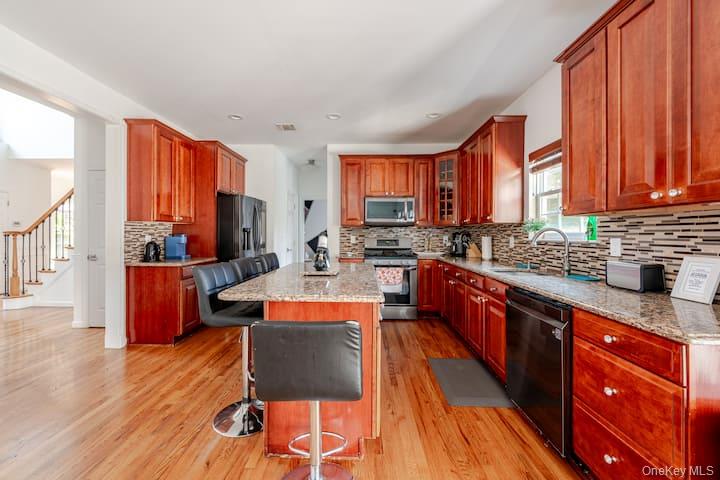 #7 photo, 1 Brittany Court, Ridge , NY 11961