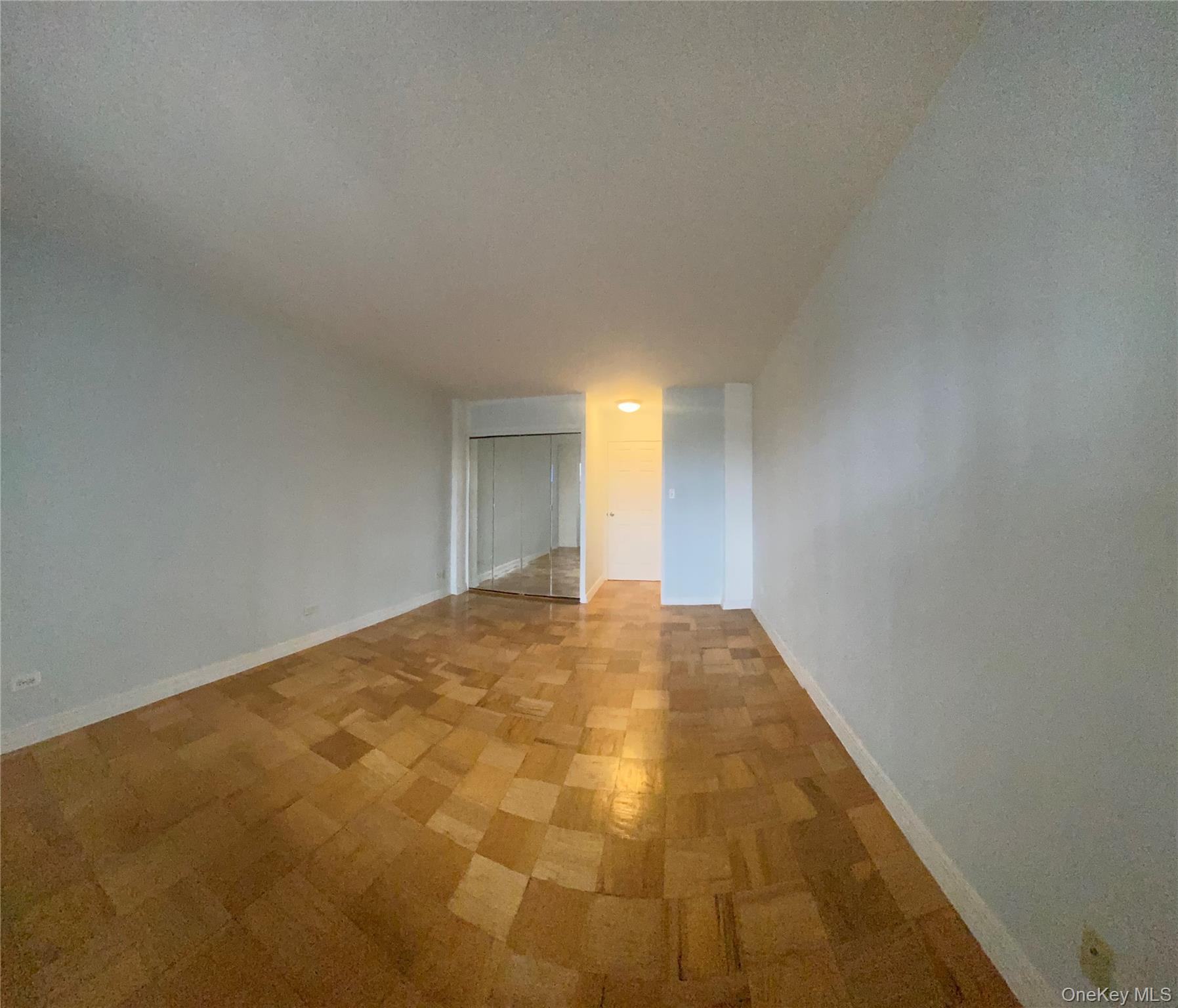 #6 photo, 61-20 Grand Central Parkway, Forest Hills , NY 11375