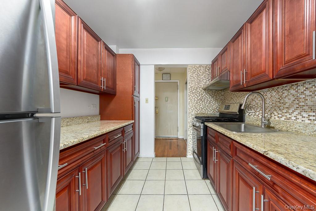 #3 photo, 8325 Vietor Avenue, Elmhurst , NY 11373