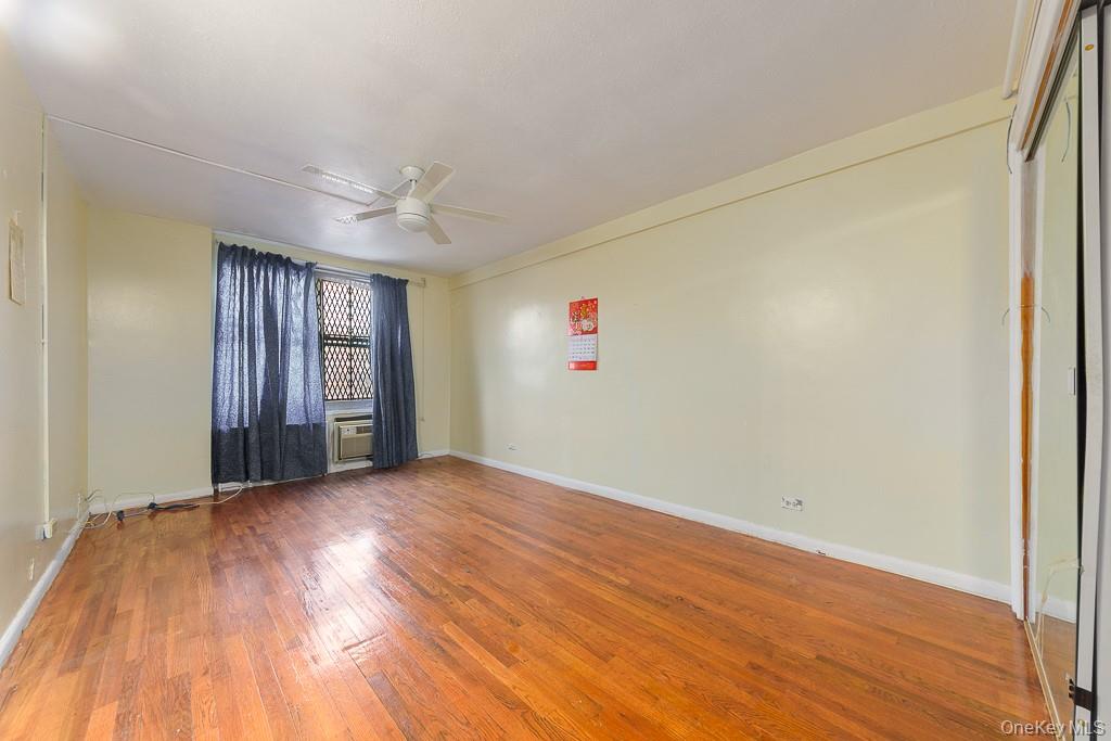 #6 photo, 8325 Vietor Avenue, Elmhurst , NY 11373