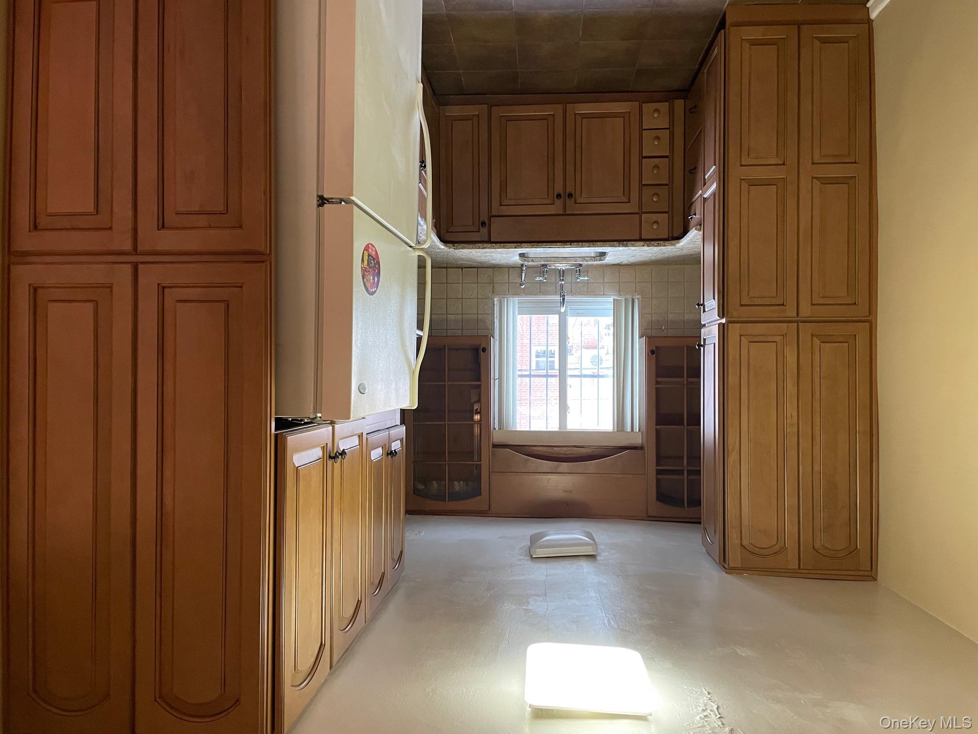 #7 photo, 14727 76th Road, Kew Garden Hills , NY 11367