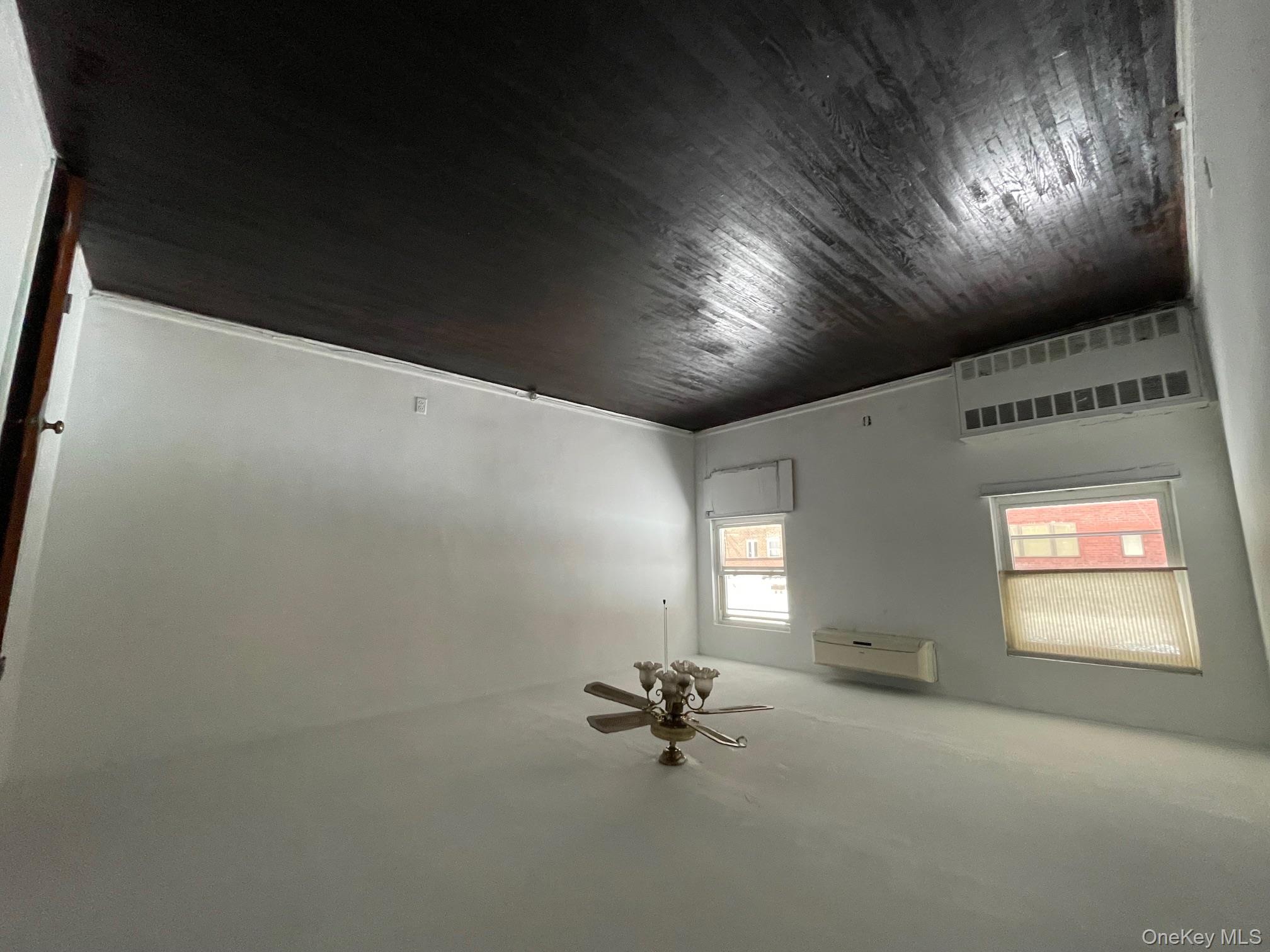 #9 photo, 14727 76th Road, Kew Garden Hills , NY 11367