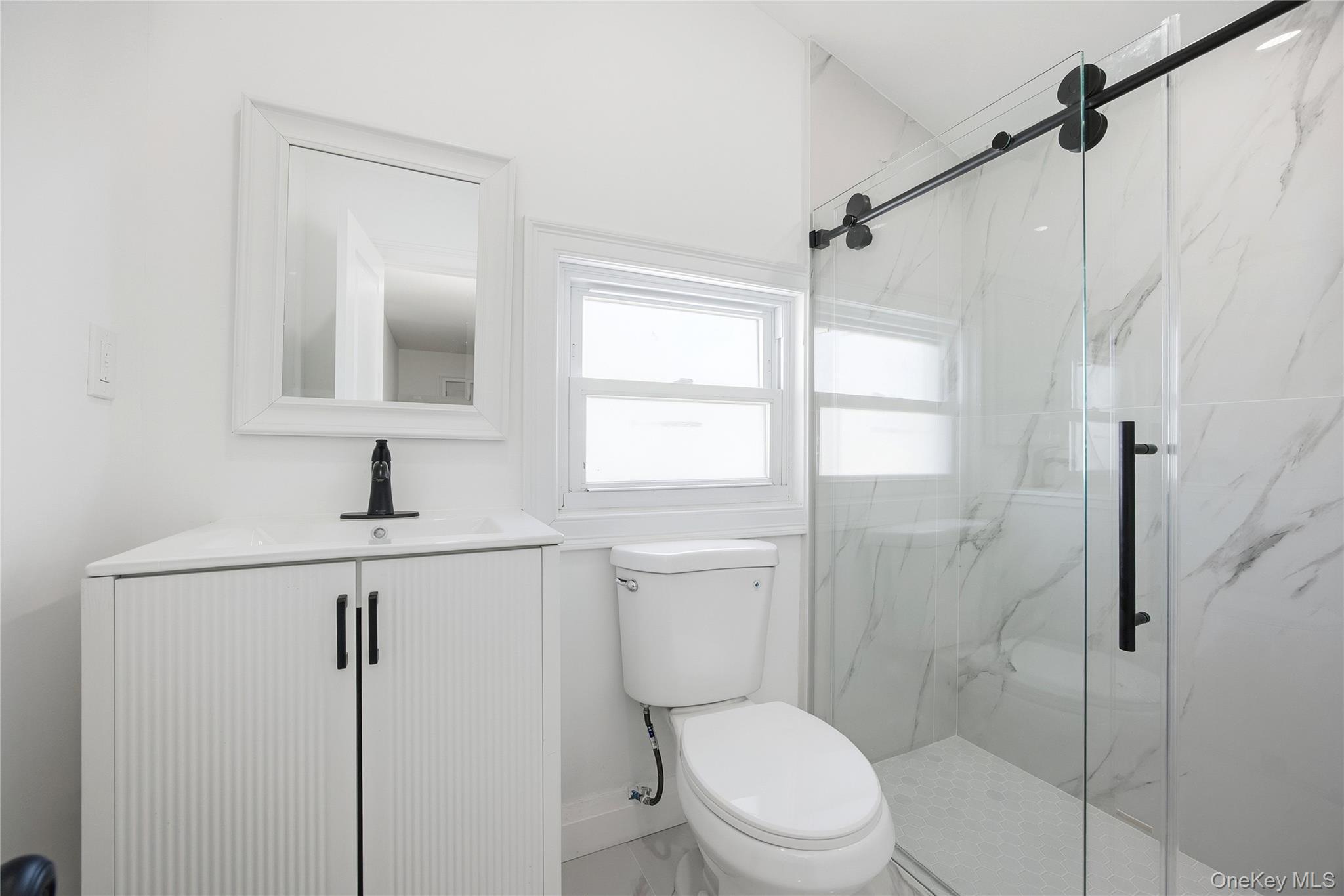 #6 photo, 78 Roslyn Street, Islip Terrace , NY 11752