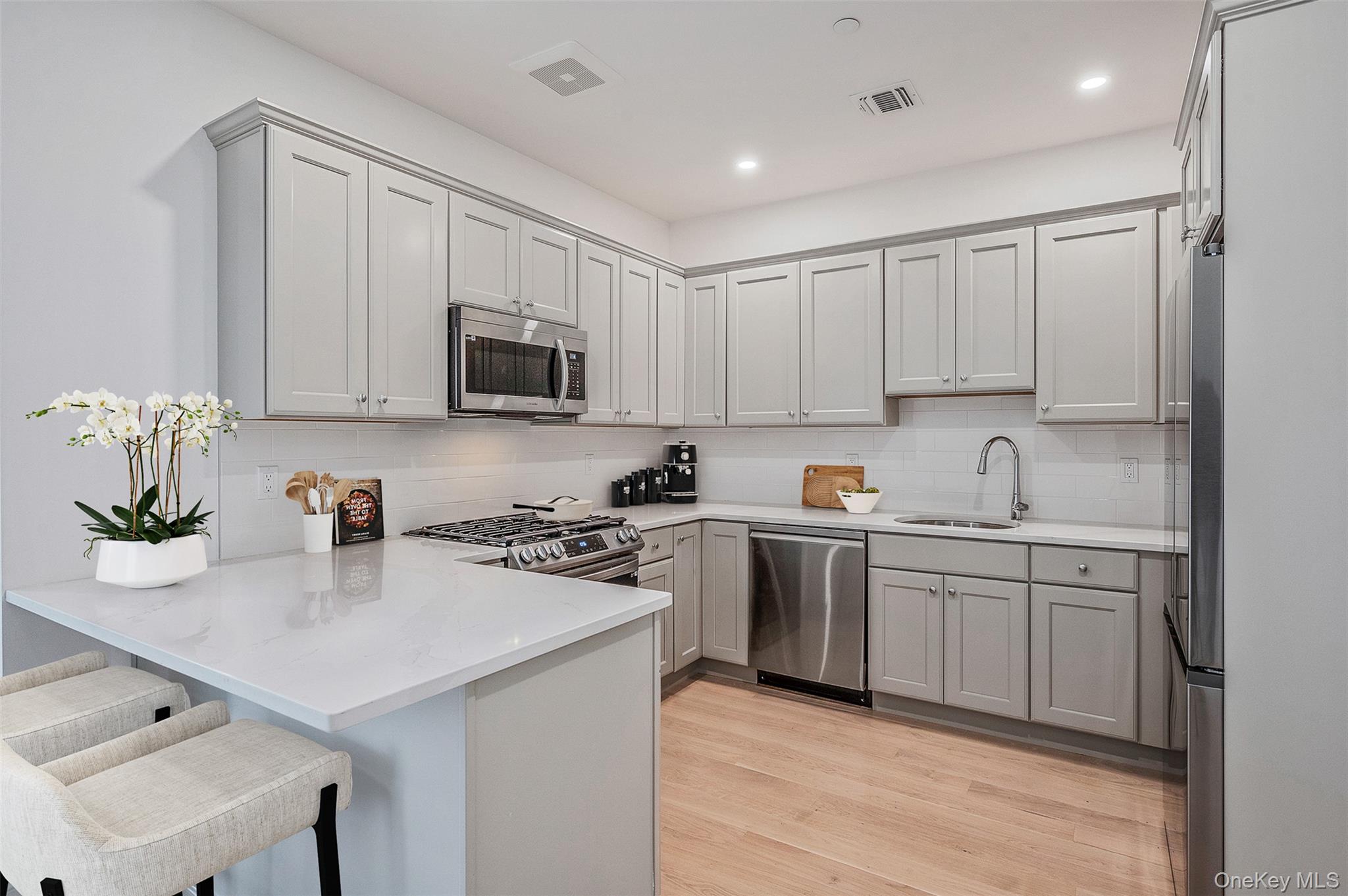 #4 photo, 142 August Circle, East Northport , NY 11731