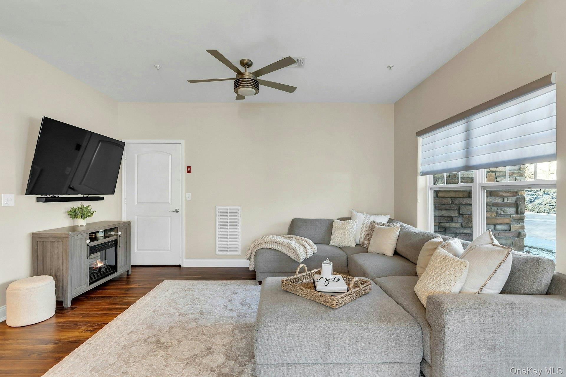 #5 photo, 54 Barley Lane, Patchogue , NY 11772