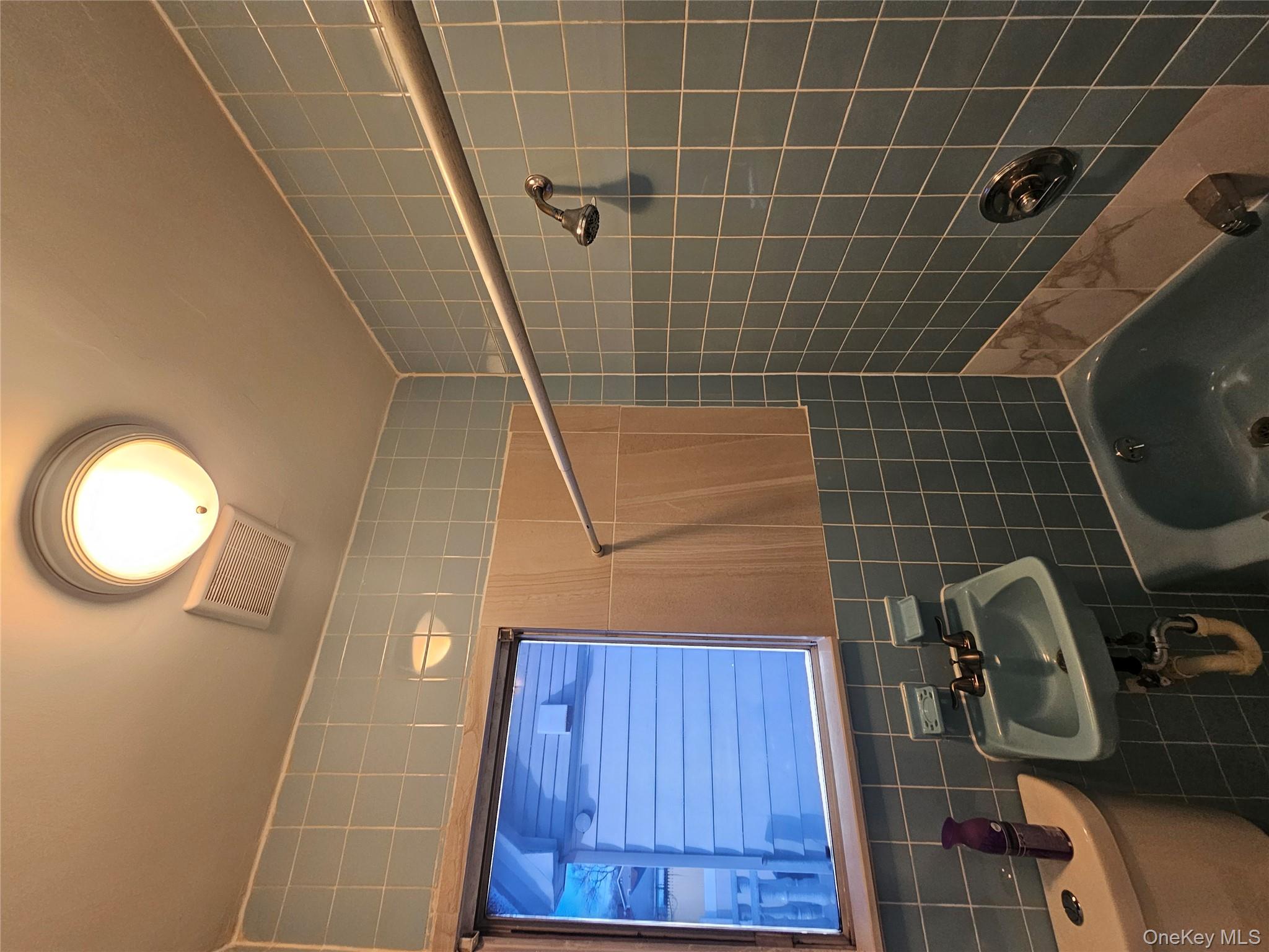 #5 photo, 109-38 135 Street, South Ozone Park , NY 11420