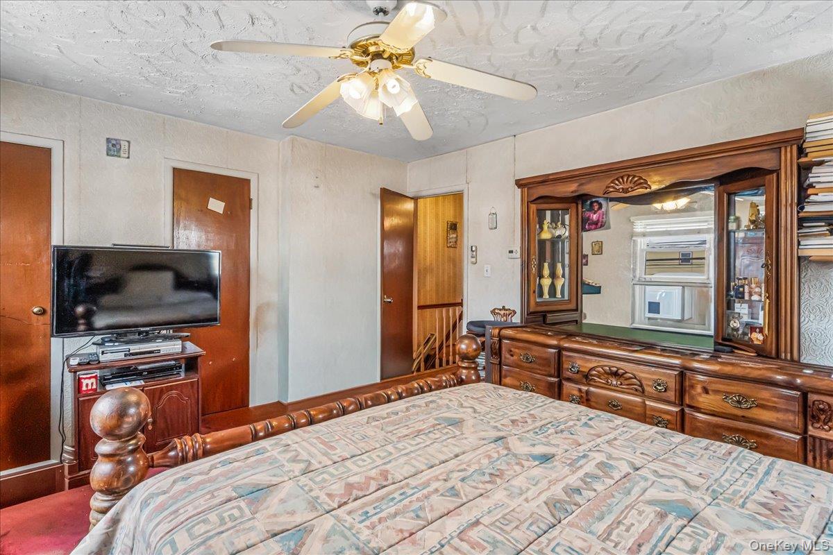 #10 photo, 11802 Springfield Boulevard, Cambria Heights , NY 11411