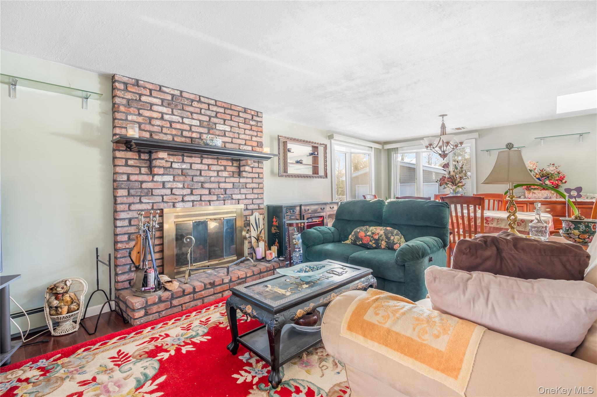 #2 photo, 378 Mac Arthur Boulevard, Hauppauge , NY 11788