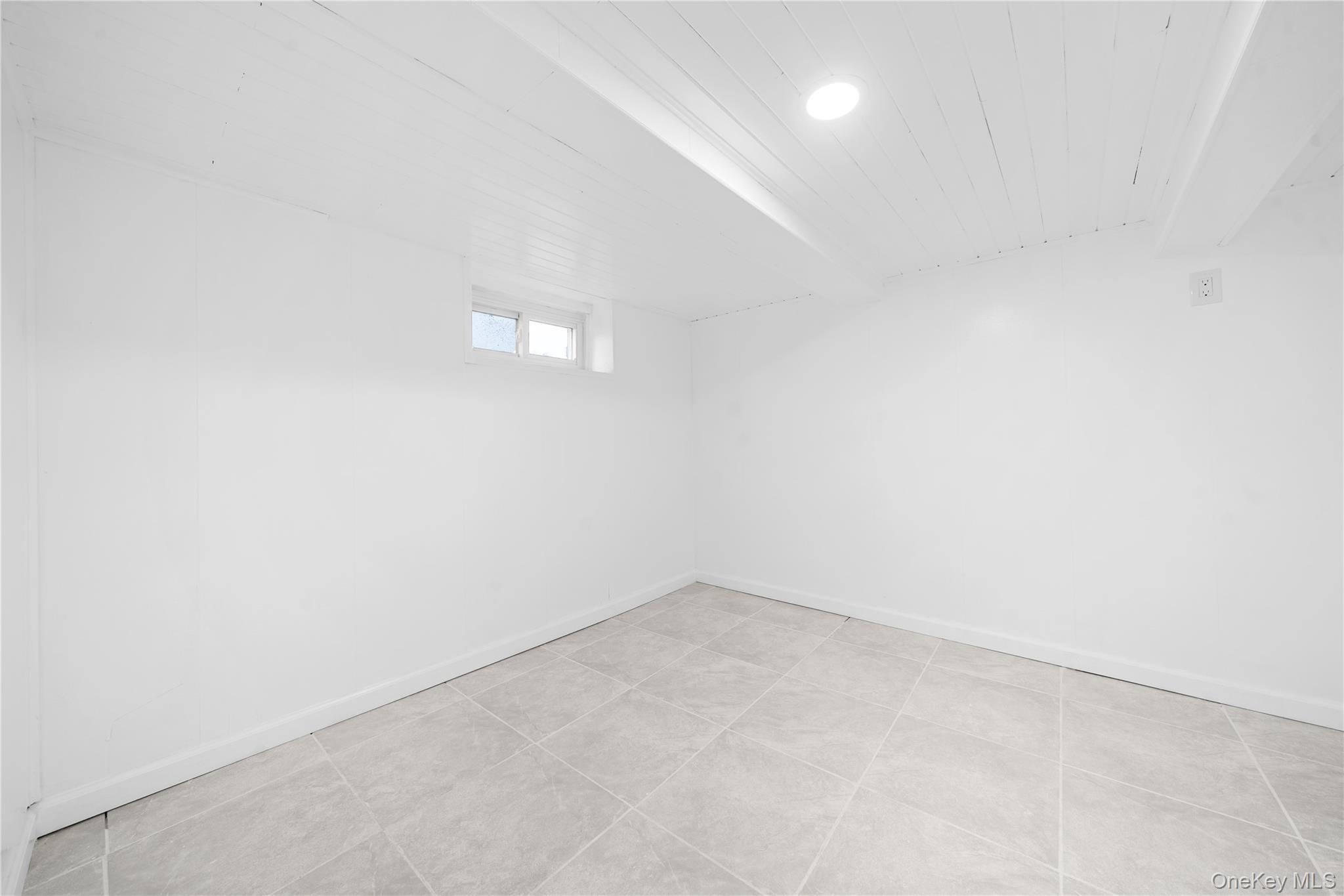 #20 photo, 172 Juanita Avenue, Freeport , NY 11520