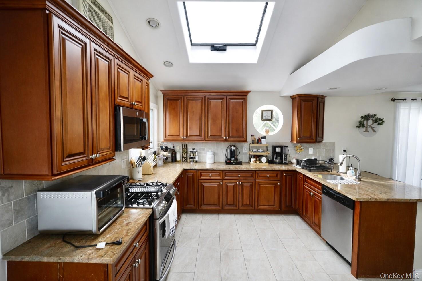 #8 photo, 32 Saint Marks Place, Massapequa , NY 11758