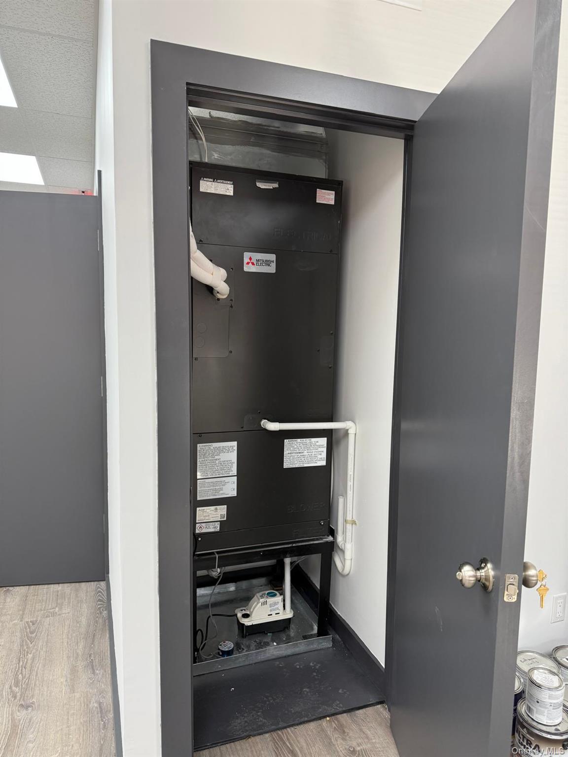 #16 photo, 359 Saint Nicholas Avenue, Ridgewood , NY 11385