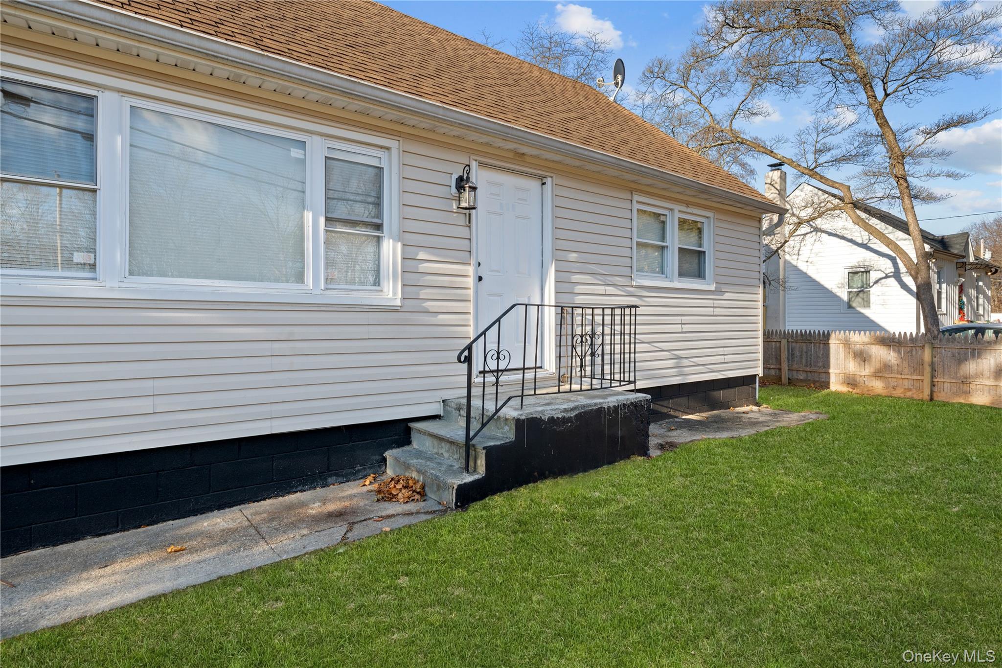 #3 photo, 193 N Arizona Road, West Babylon , NY 11704