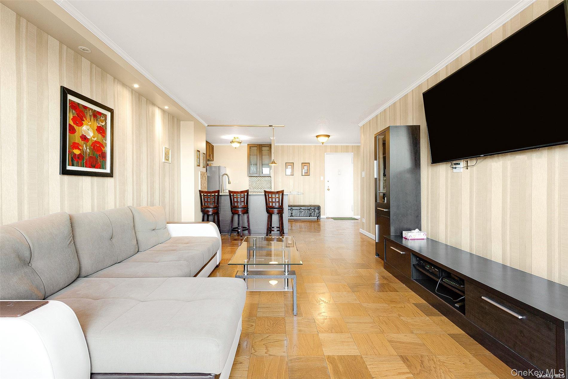 #14 photo, 61-20 Grand Central Parkway, Forest Hills , NY 11375