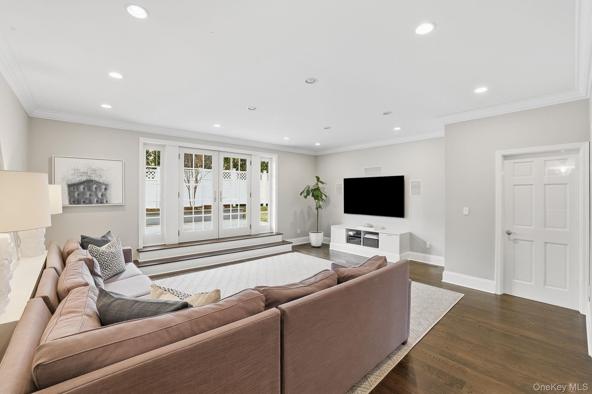 #12 photo, 107 Munson Street, Port Chester , NY 10573