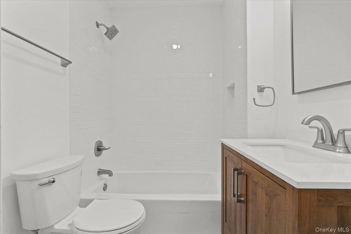 #5 photo, 300 Waccabuc Road, Goldens Bridge , NY 10526