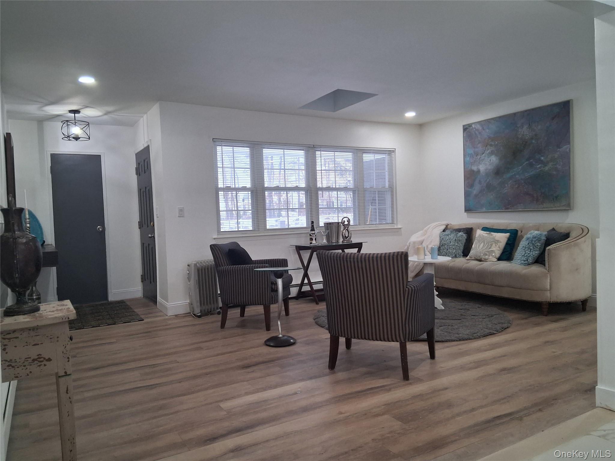 #10 photo, 917 Sipp Avenue, East Patchogue , NY 11772