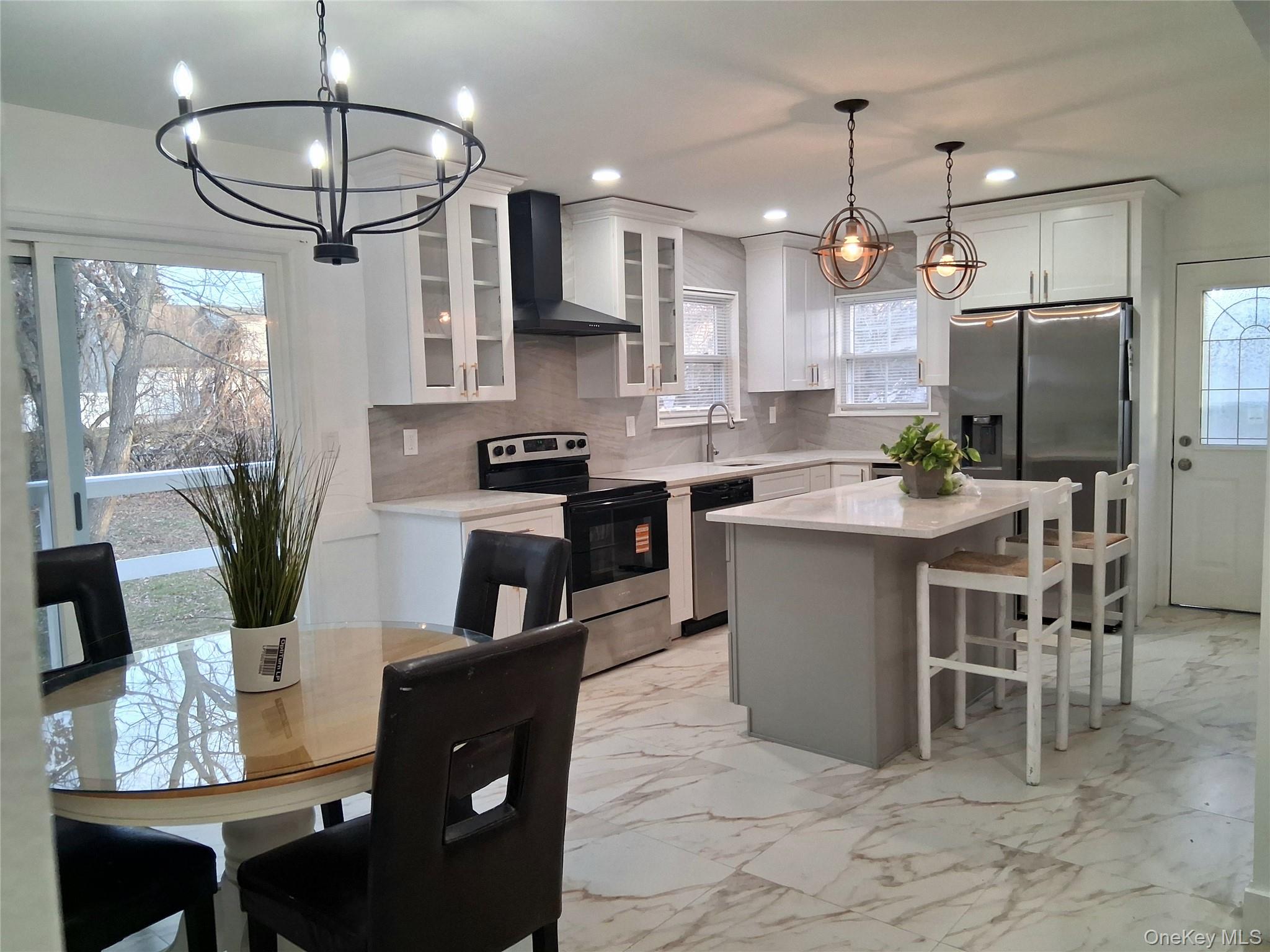 #14 photo, 917 Sipp Avenue, East Patchogue , NY 11772