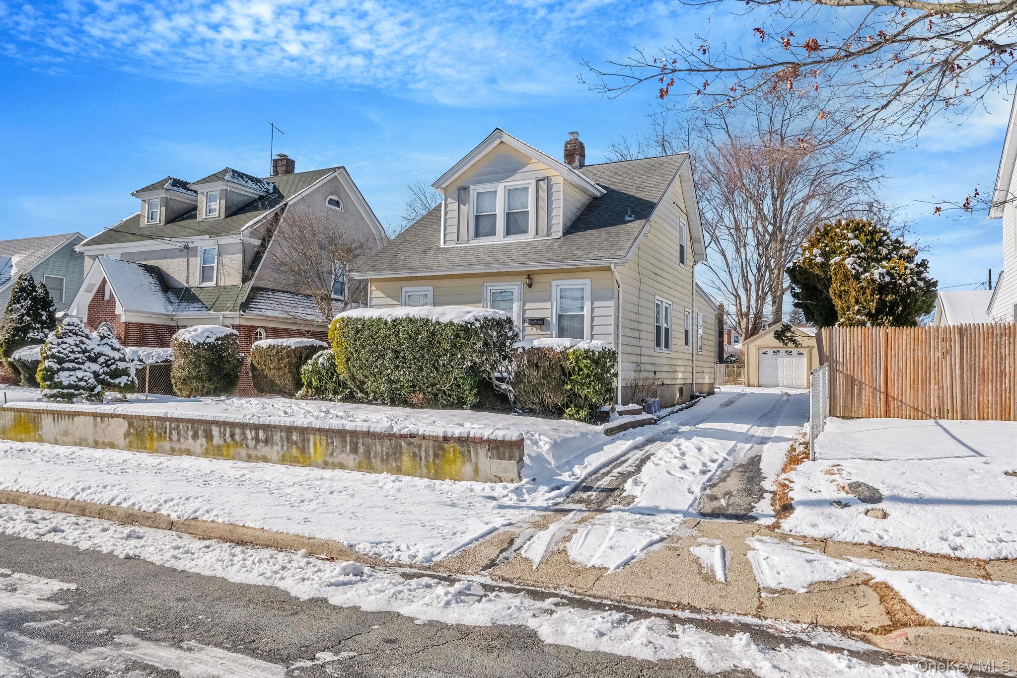 #1 photo, 36 Frost Pond Road, Glen Cove , NY 11542