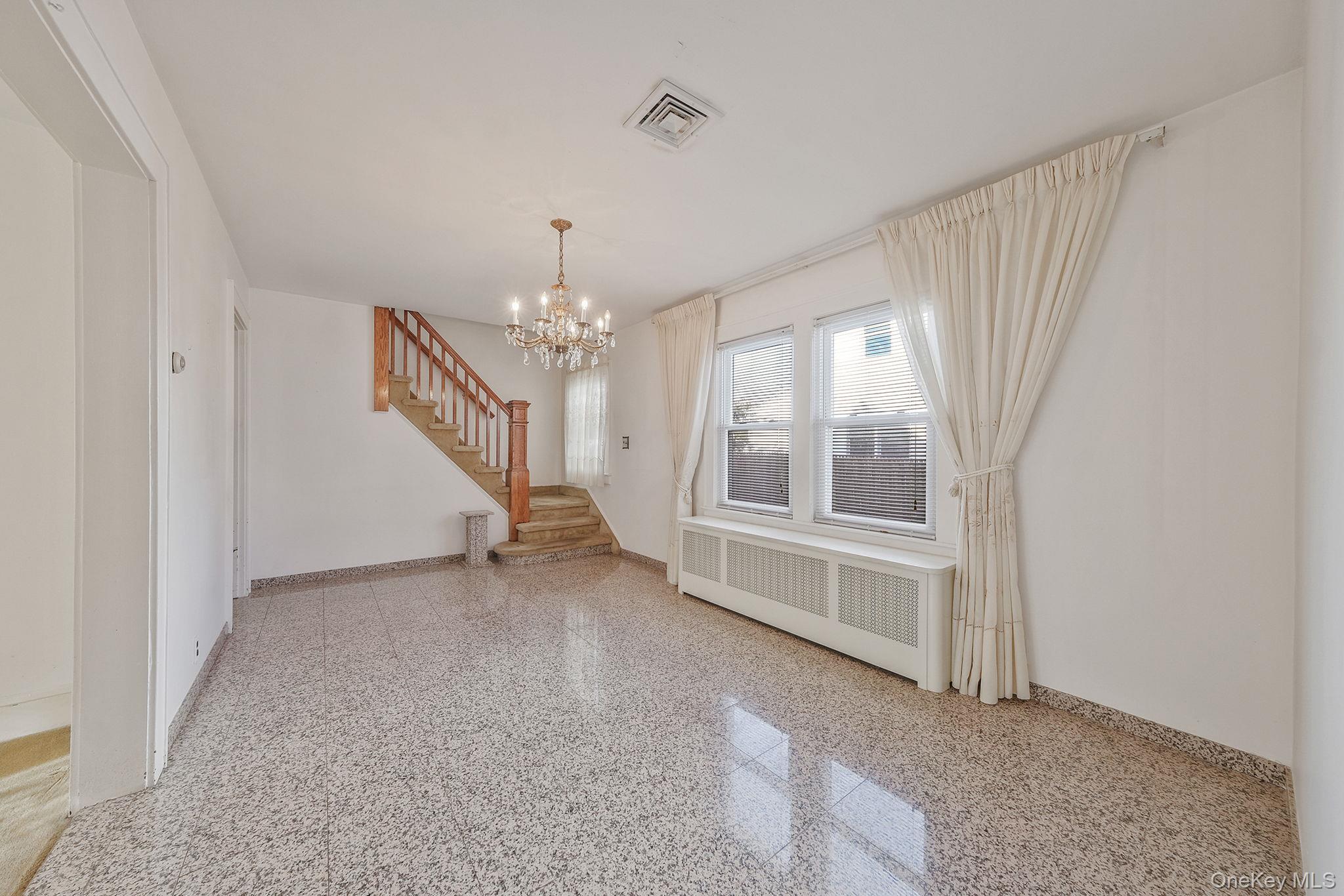 #16 photo, 36 Frost Pond Road, Glen Cove , NY 11542