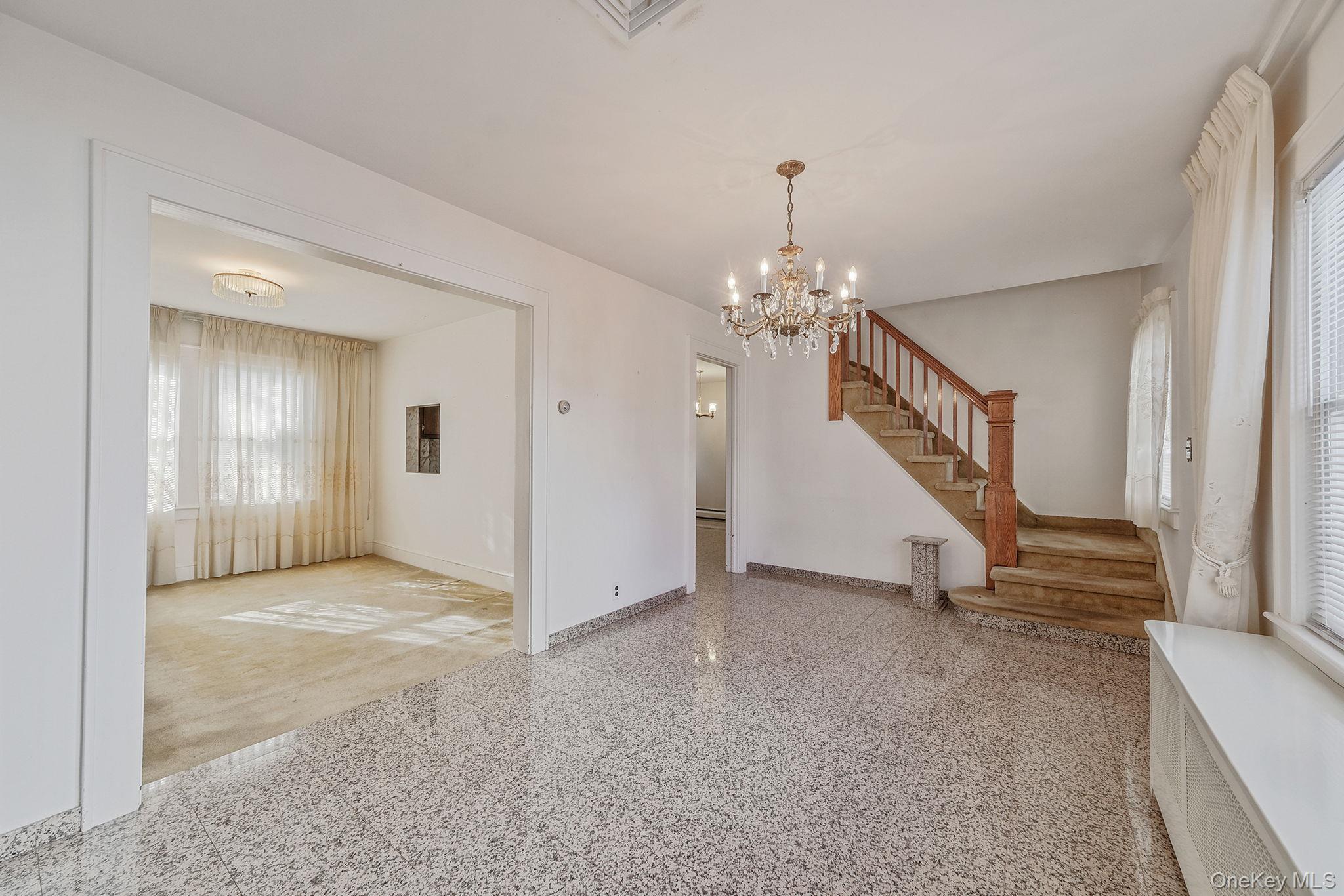 #17 photo, 36 Frost Pond Road, Glen Cove , NY 11542