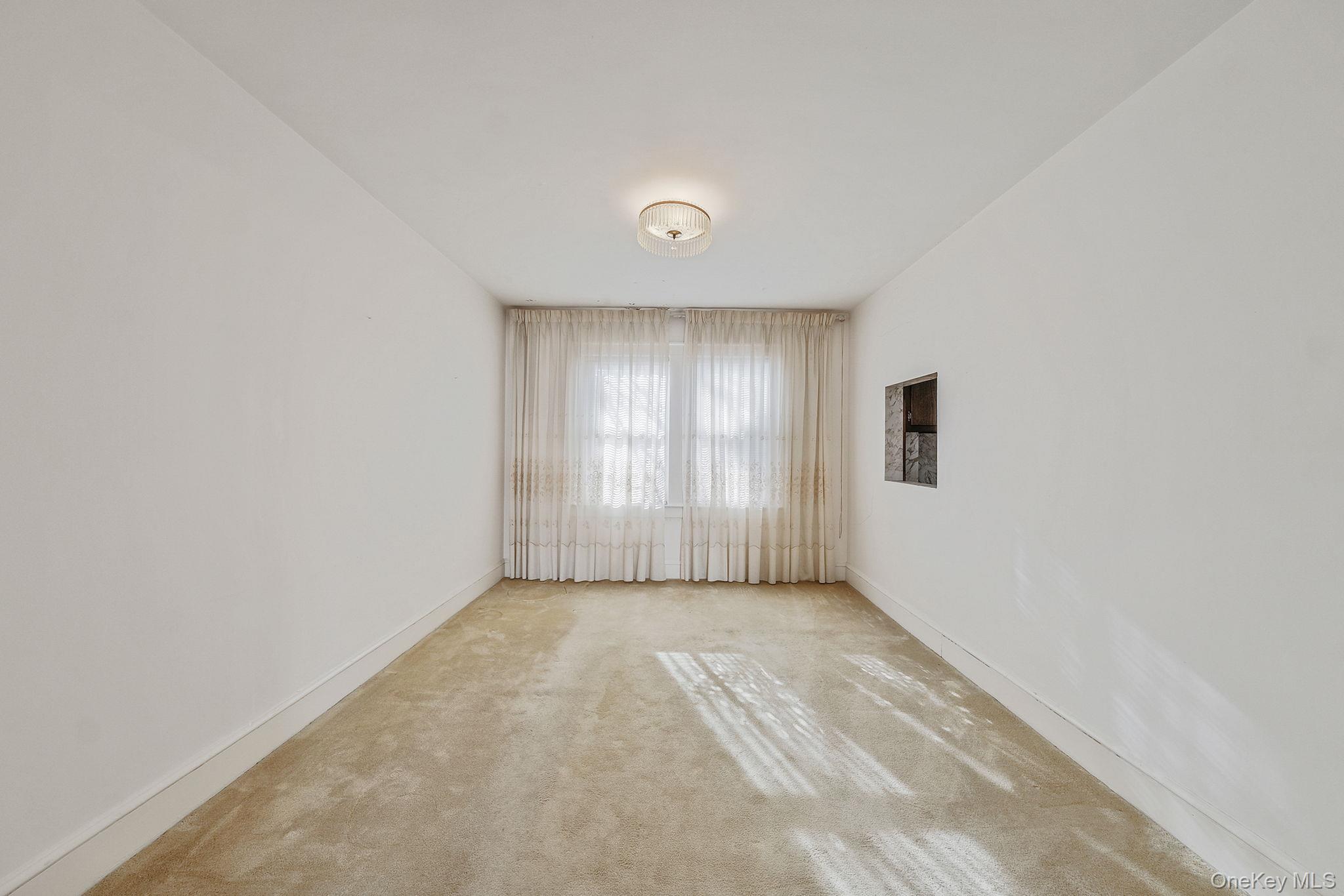 #20 photo, 36 Frost Pond Road, Glen Cove , NY 11542