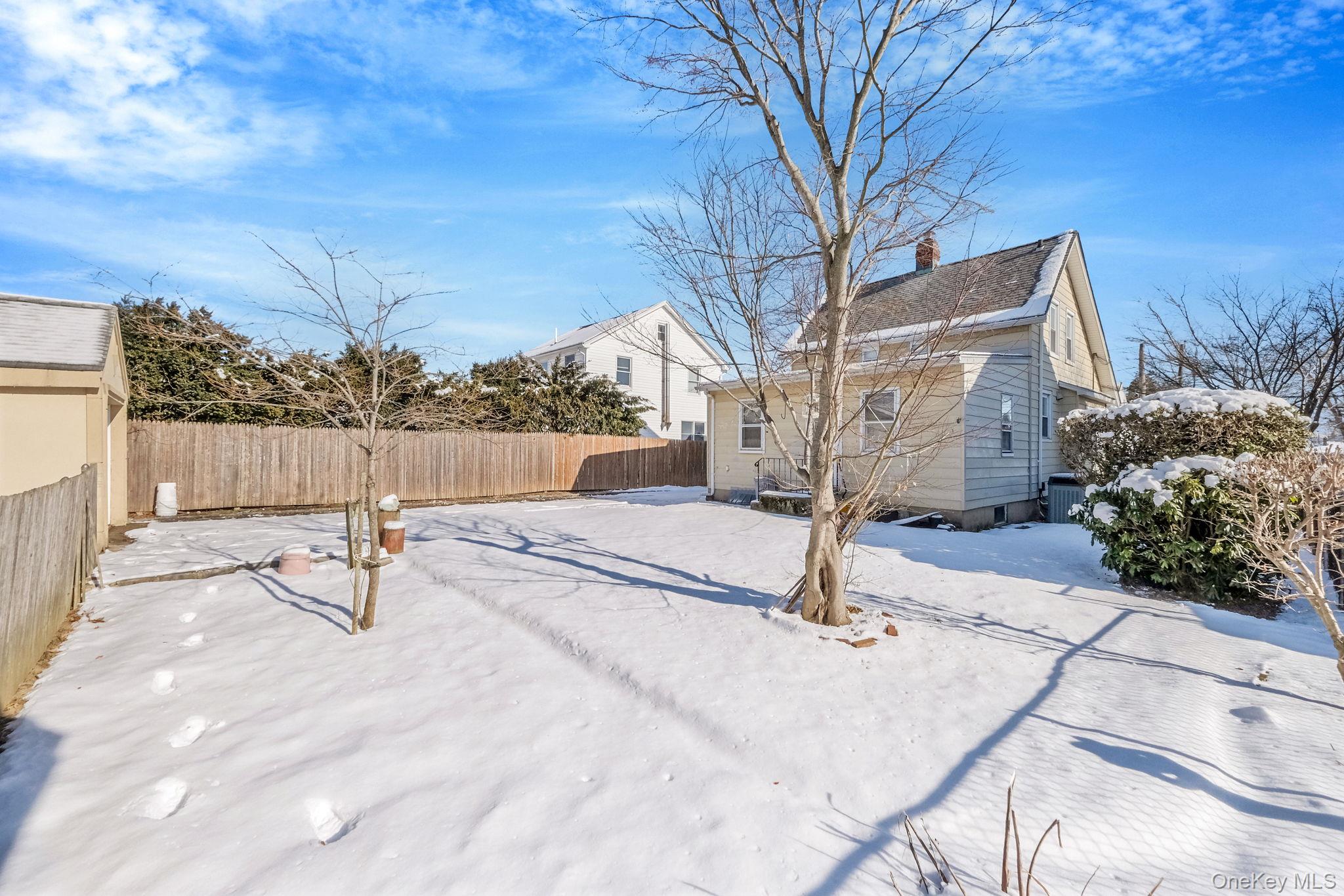 #9 photo, 36 Frost Pond Road, Glen Cove , NY 11542