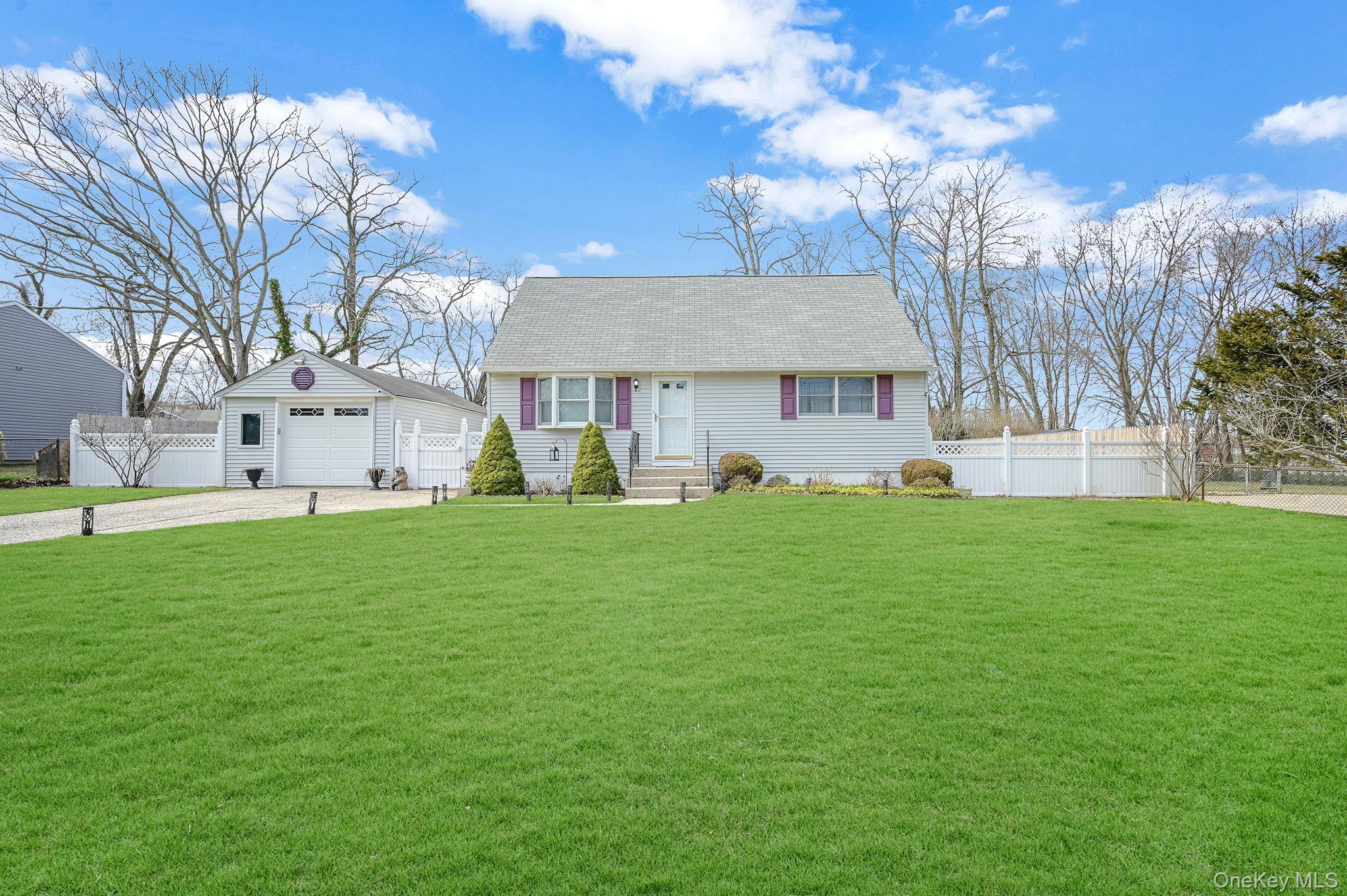 #1 photo, 15 Lehigh Avenue, Centereach , NY 11720